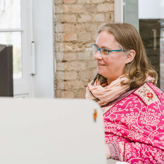 Ta ta Thater! Unsere Kollegin Gesche bei der Arbeit.