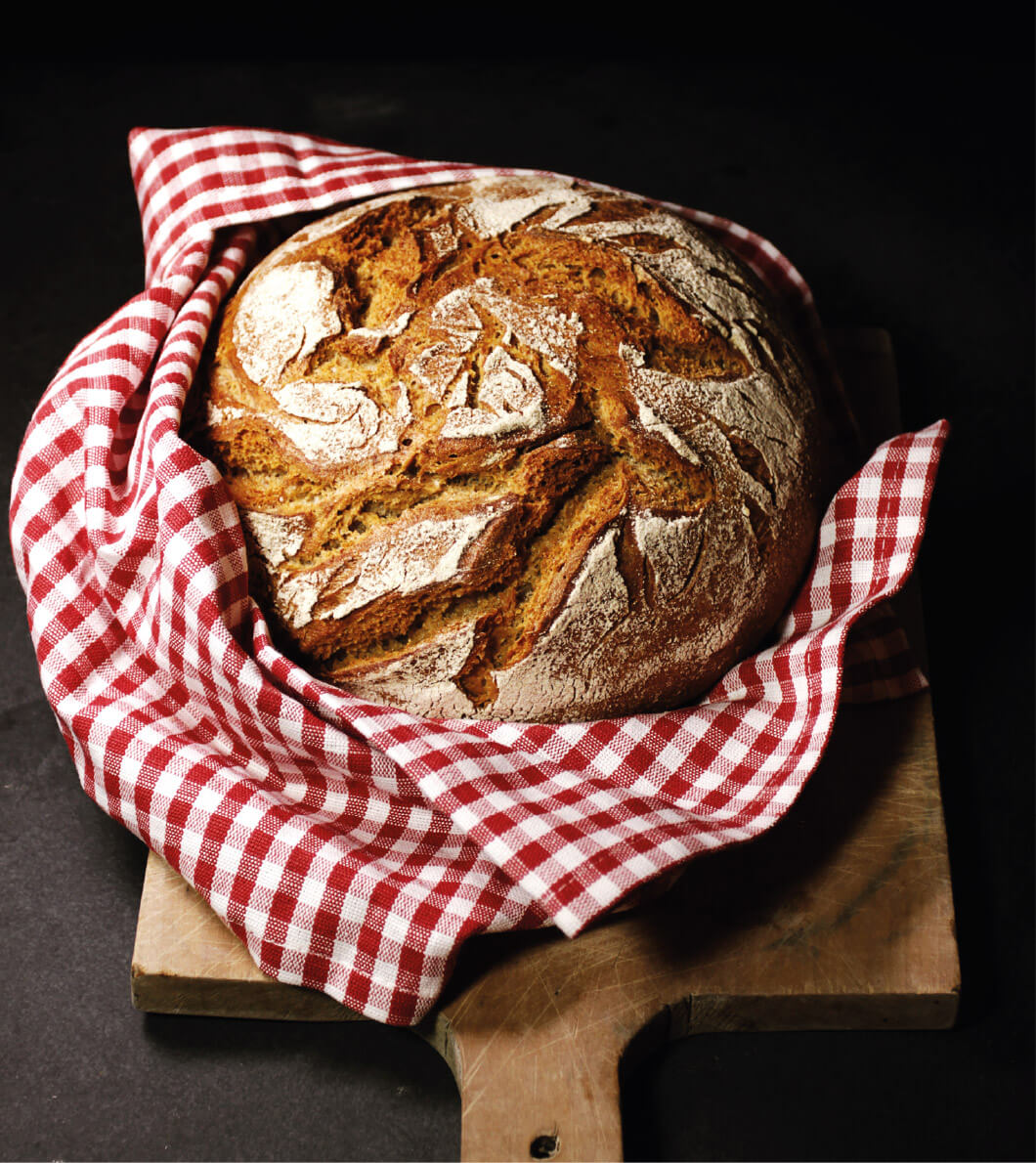 guenther-05.jpg Brot auf Brett