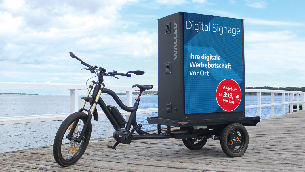 k2-03.jpg E-bike mit Anhänger am Wasser