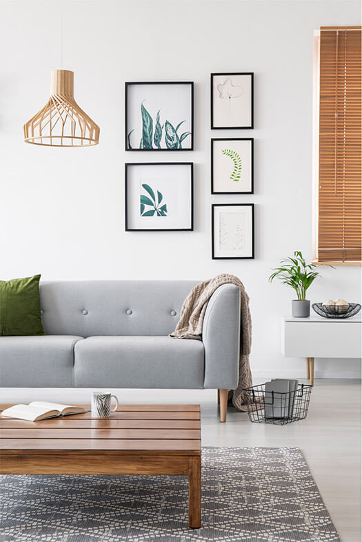 Sofaecke mit Holztisch