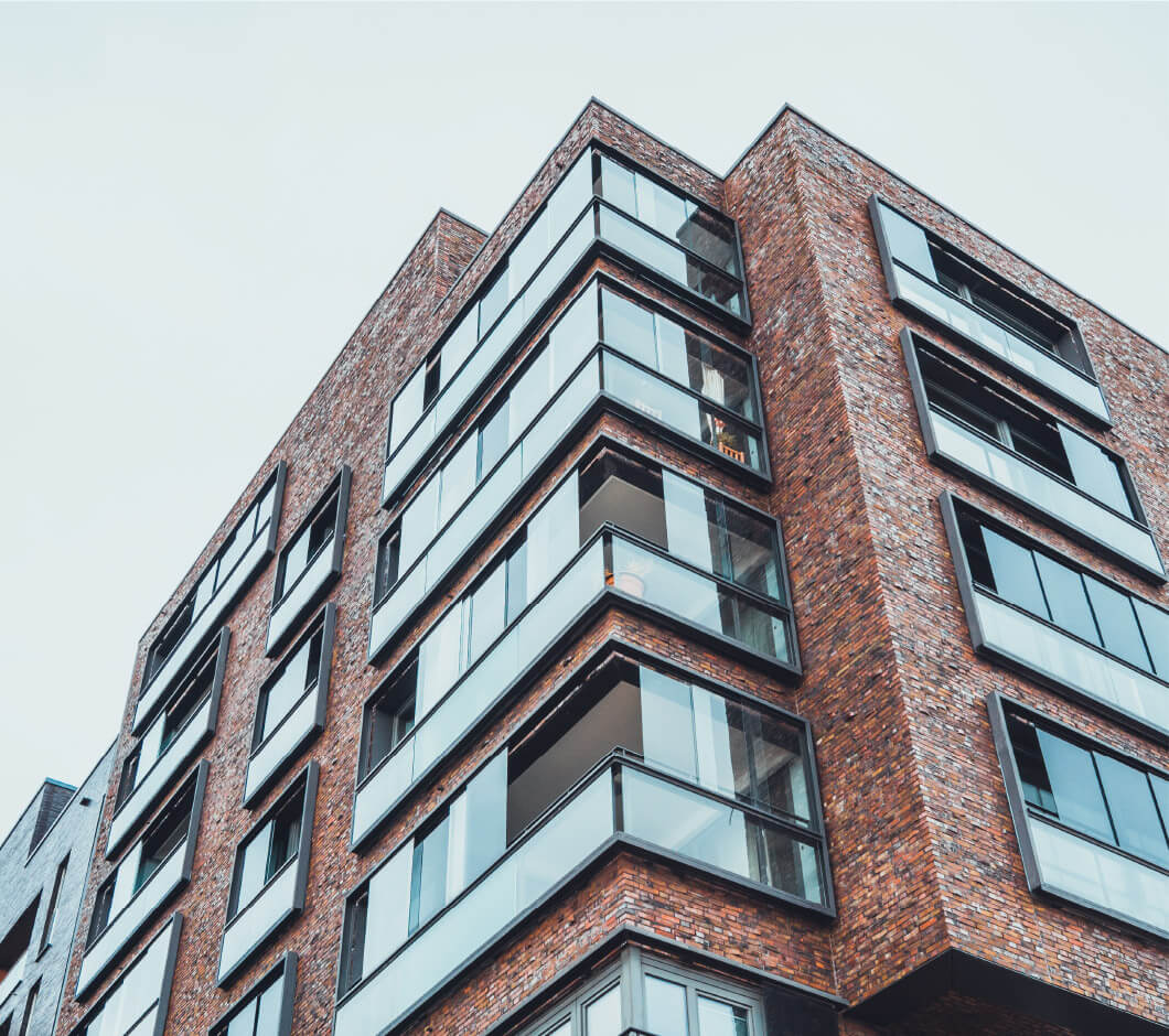 Modernes Gebäude mit Balkonen