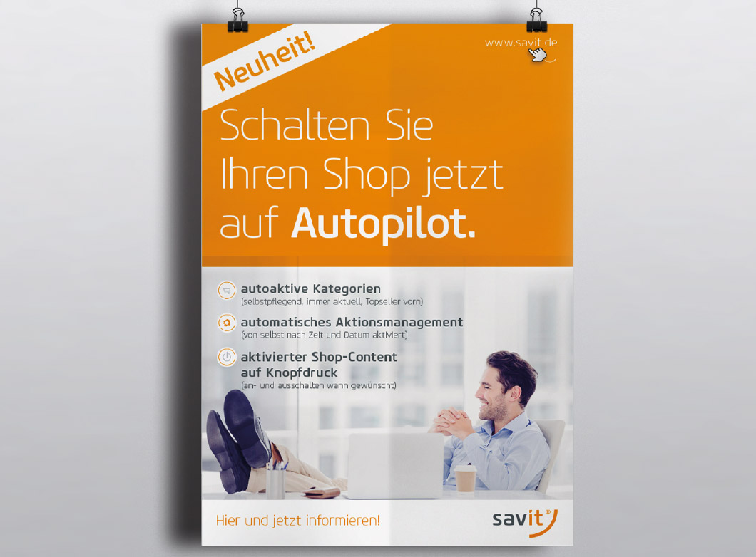 Orangene Werbetafel von Savit