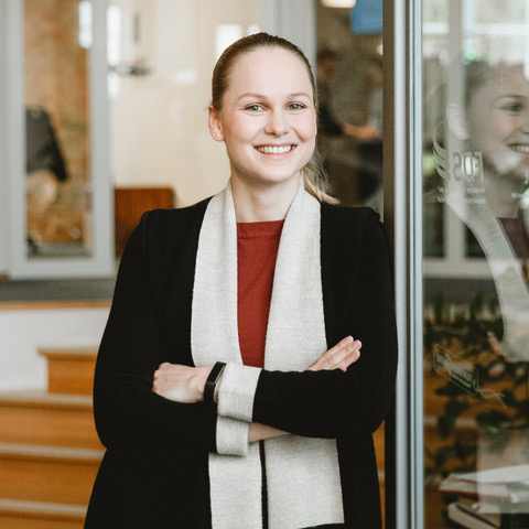 Lena Schütt Mitarbeiterbild von Lena Schütt