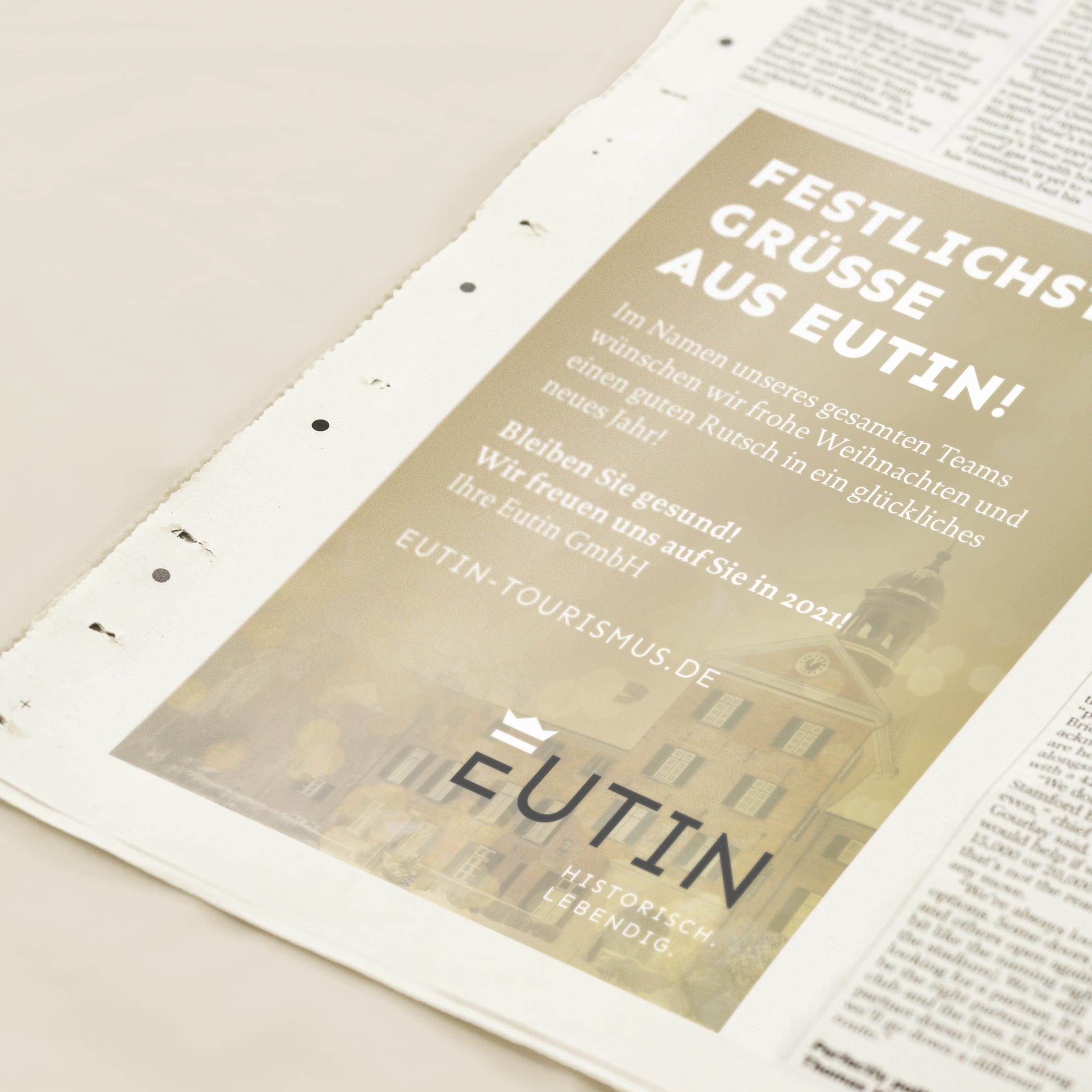 Große Zeitungsanzeige 