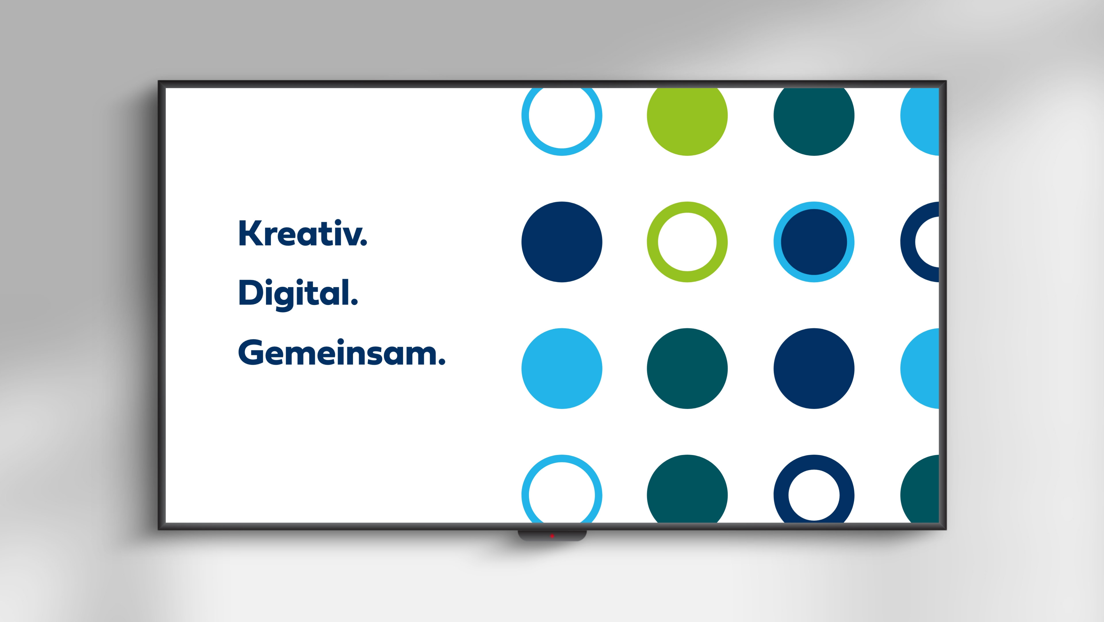 Eine schlichte SchönWerk Werbetafel mit den Worten Kreativ, digital und Gemeinsam.