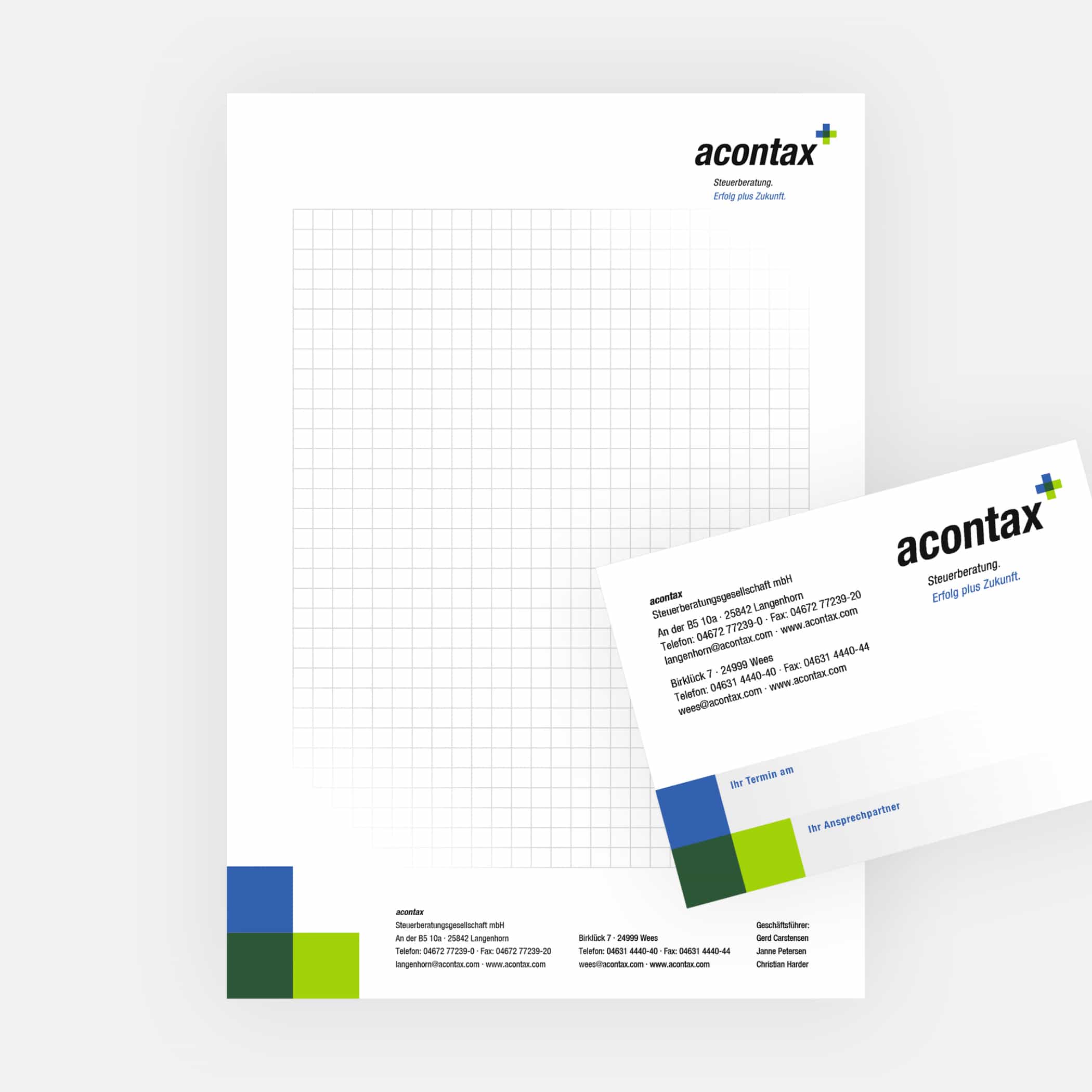 hochzwei_acontax_teaser_08.jpg Schreibblock und Visitenkarte mit Geschäftsdaten und Logo von acontax