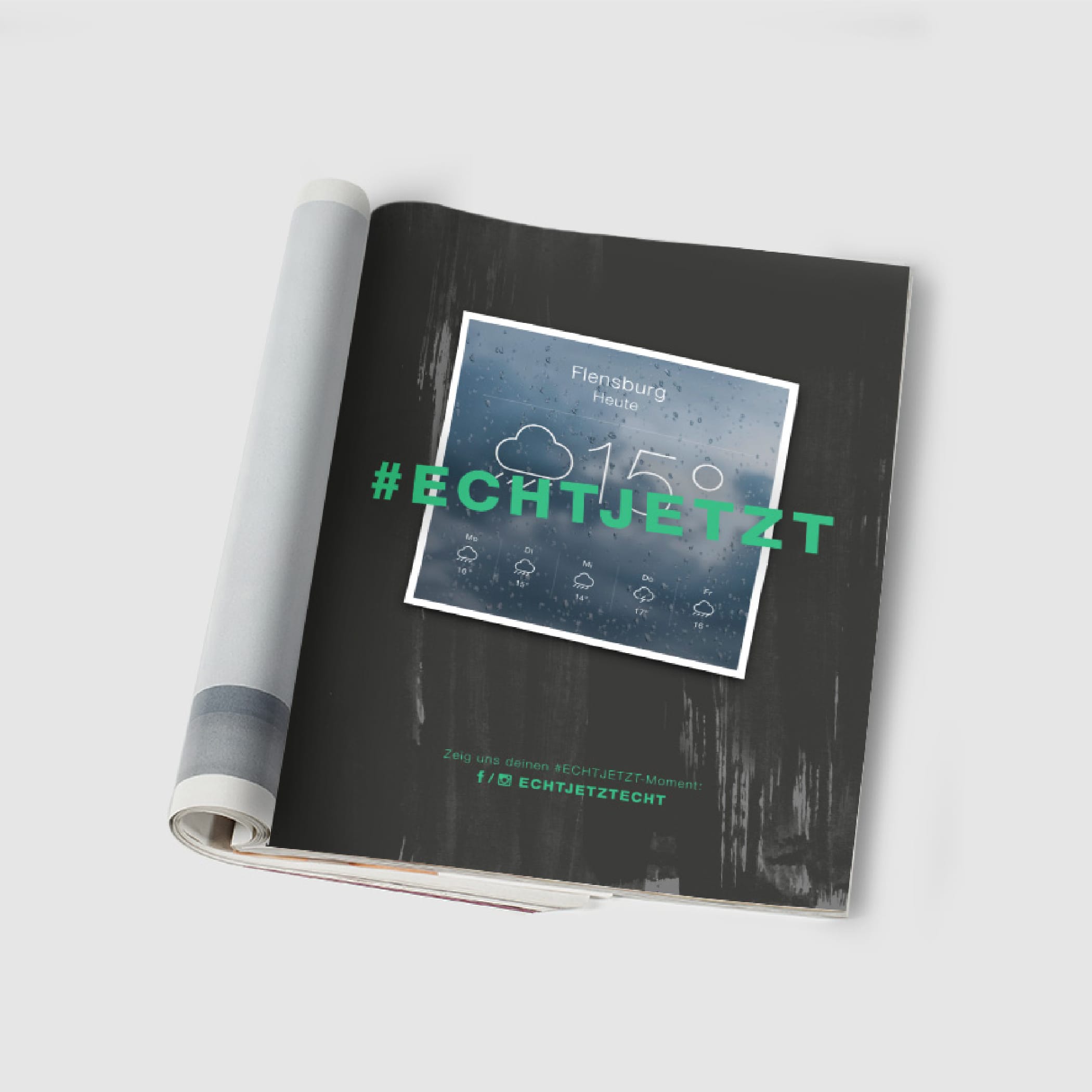 hochzwei_abau_teaser_06.jpg Umgeschlagenes Magazin mit großformatiger Anzeige für Echt Jetzt