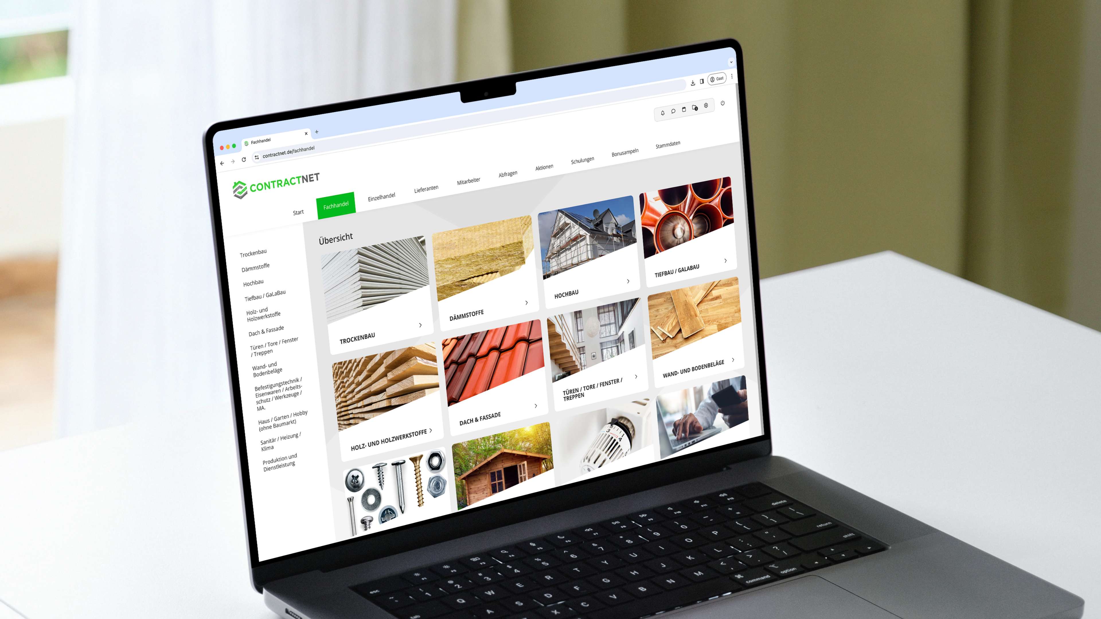 Ansicht der Contract Company Website auf einem Laptop