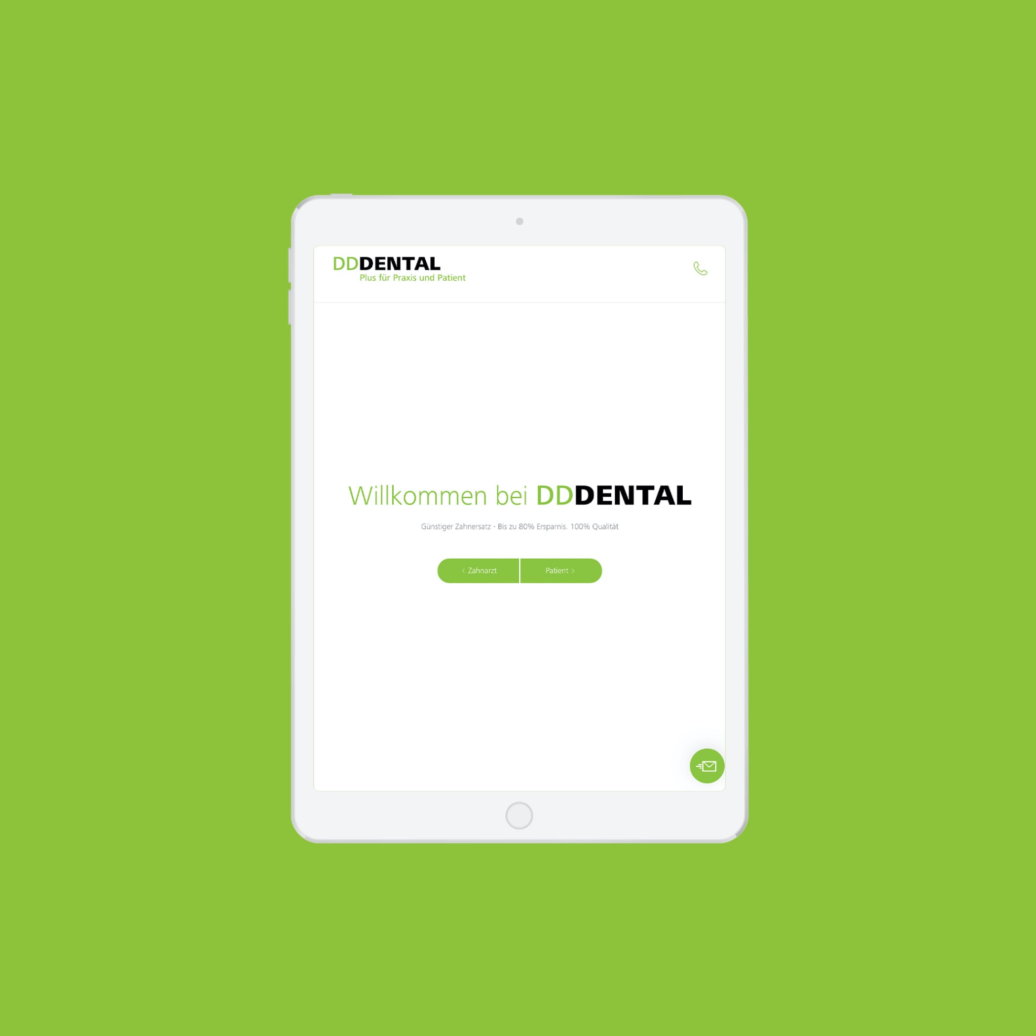 hochzwei_ddd_teaser_03.jpg Weißes Tablet zeigt Website dd-dental.de vor grünem Hintergrund