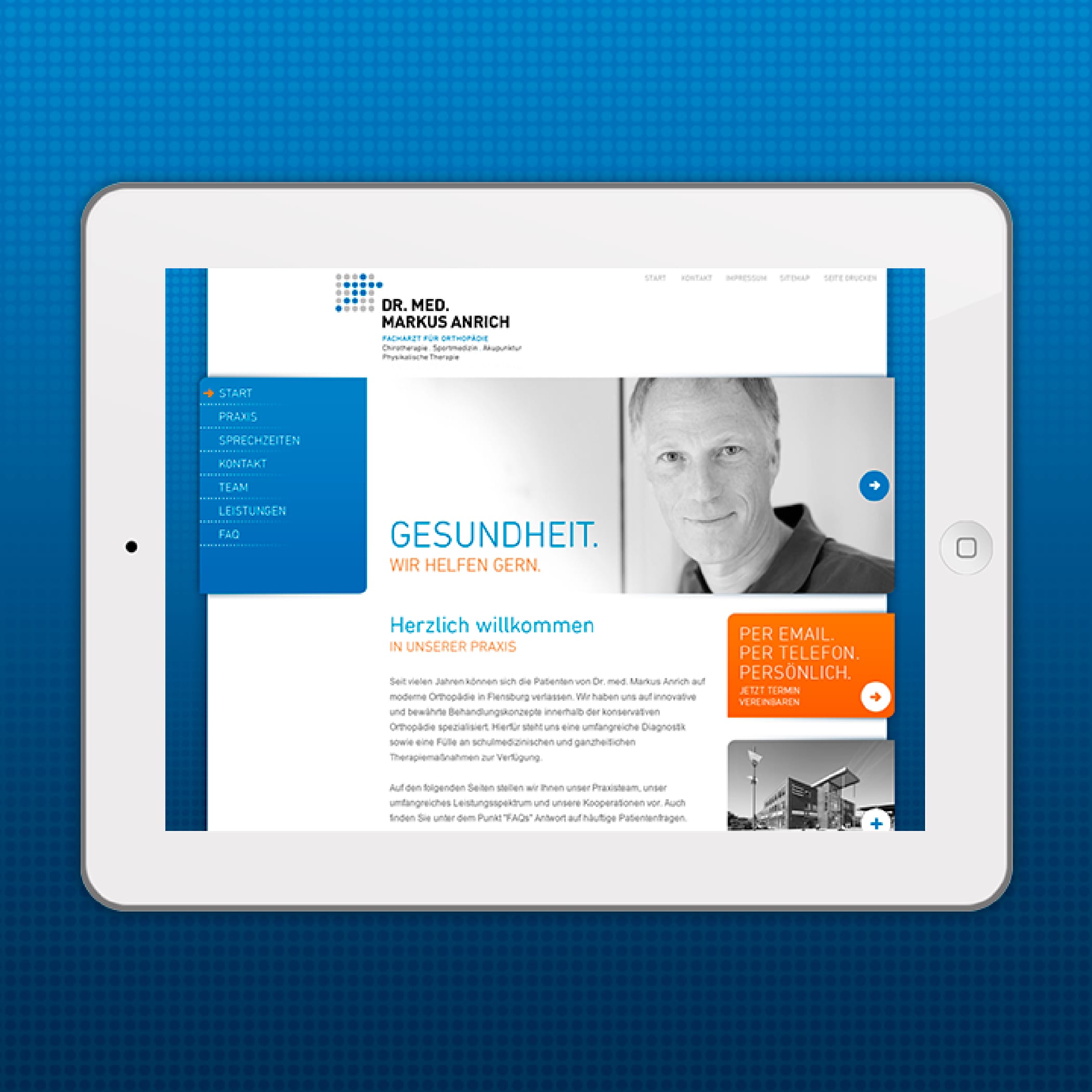 hochzwei_dran_teaser_05.jpg Tablet zeigt Website für Dr. Anrich