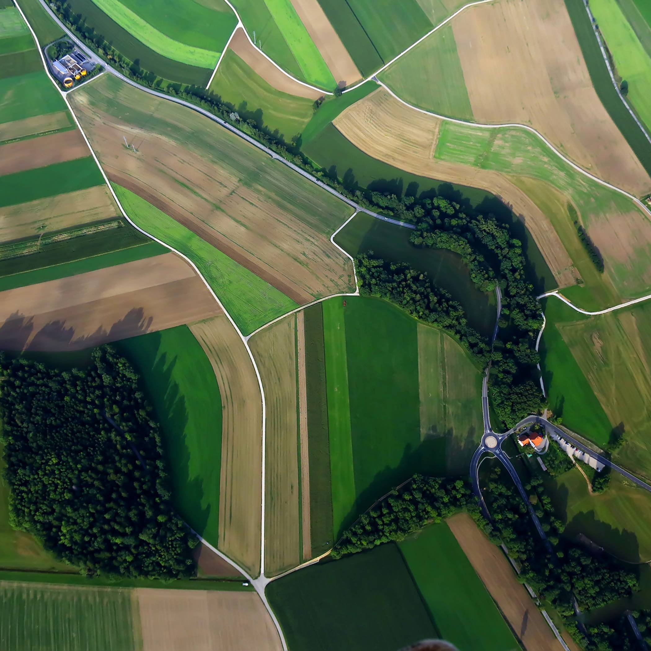 h2_ecodots_teaser_03.jpg Felder aus der Vogelperspektive