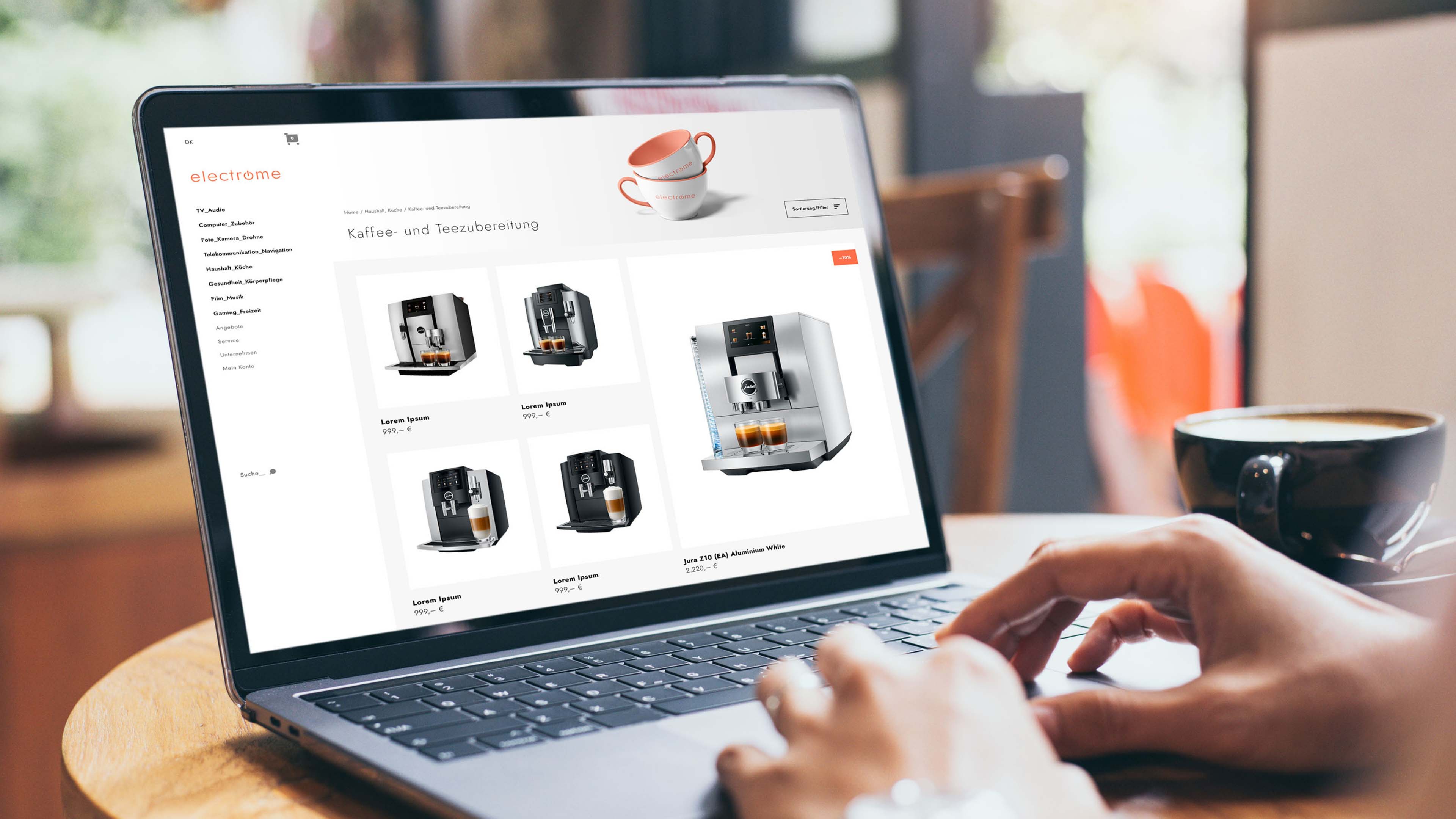 hochzwei_expert_slider_02.jpg Eine Person surft auf der Eletrome Homepage