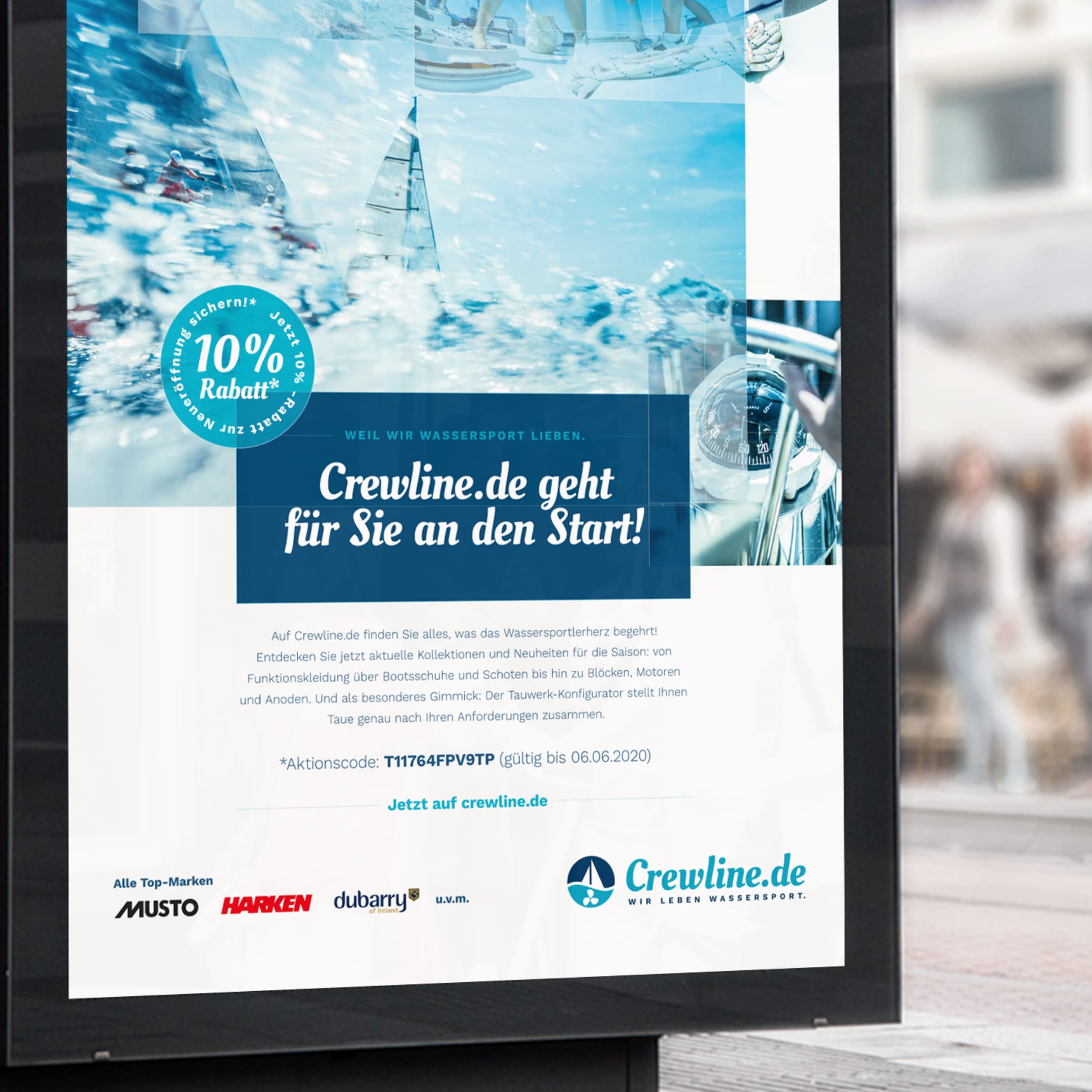 hochzwei_fys_teaser_01.jpg Leuchtreklame mit Poster für Crewline