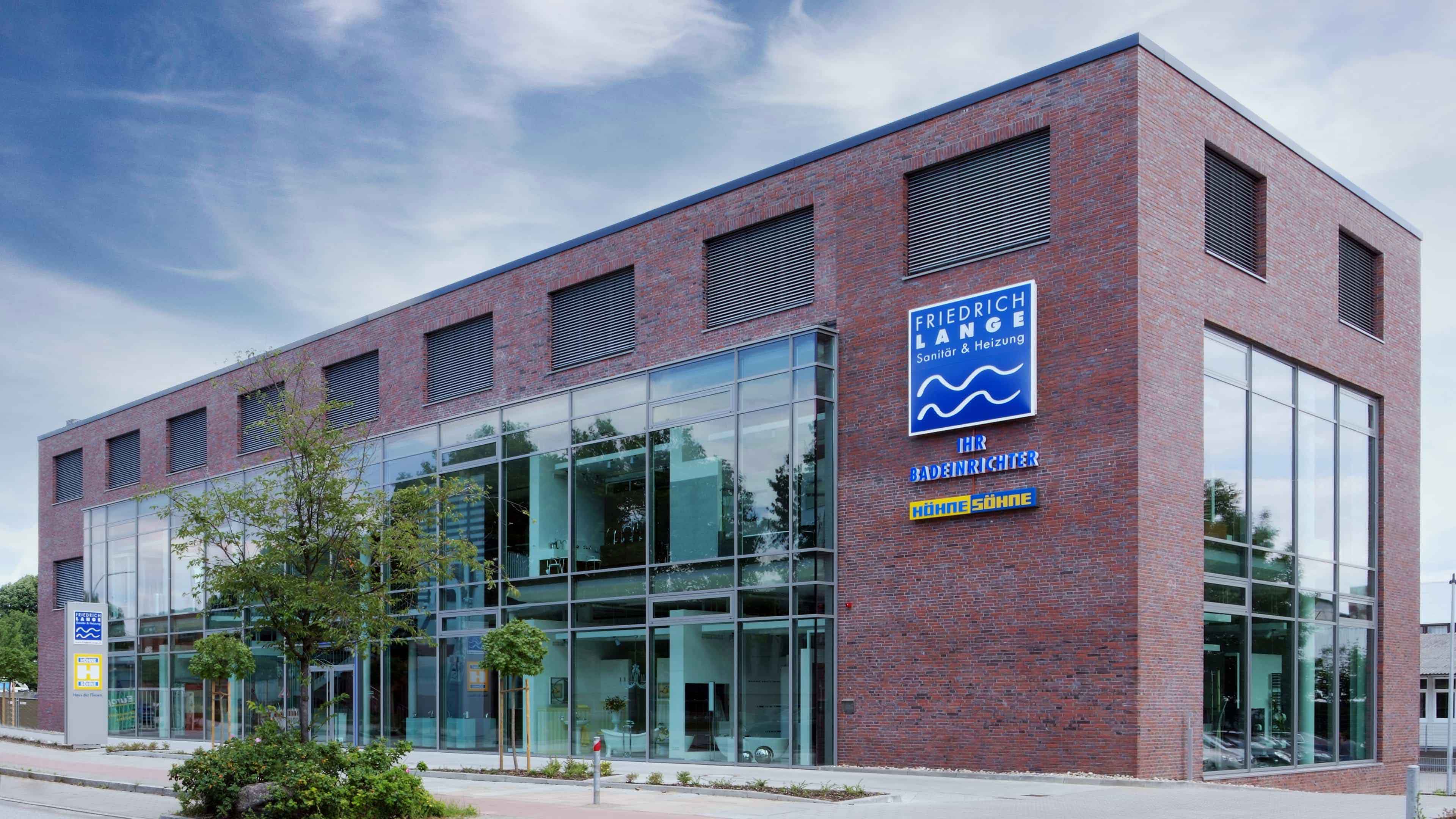 Blick auf Gebäude von Friedrich Lange