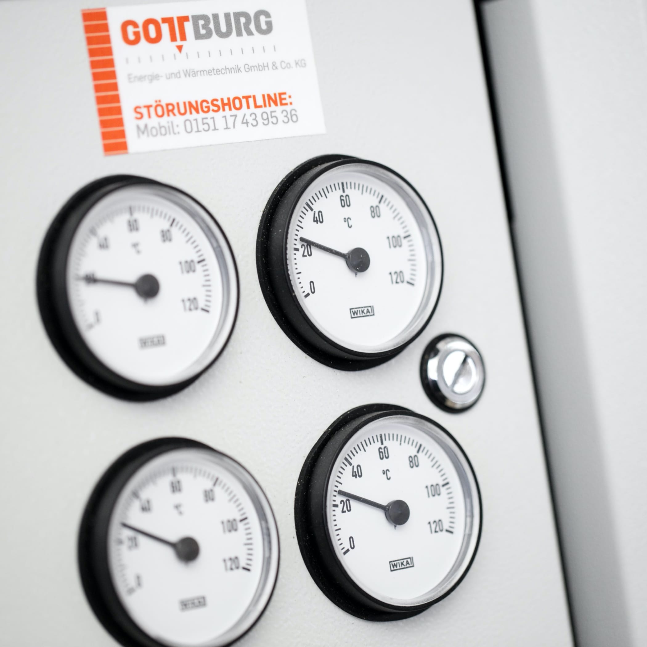 hochzwei_gobu_teaser_04.jpg Nahaufnahme von vier Barzählern