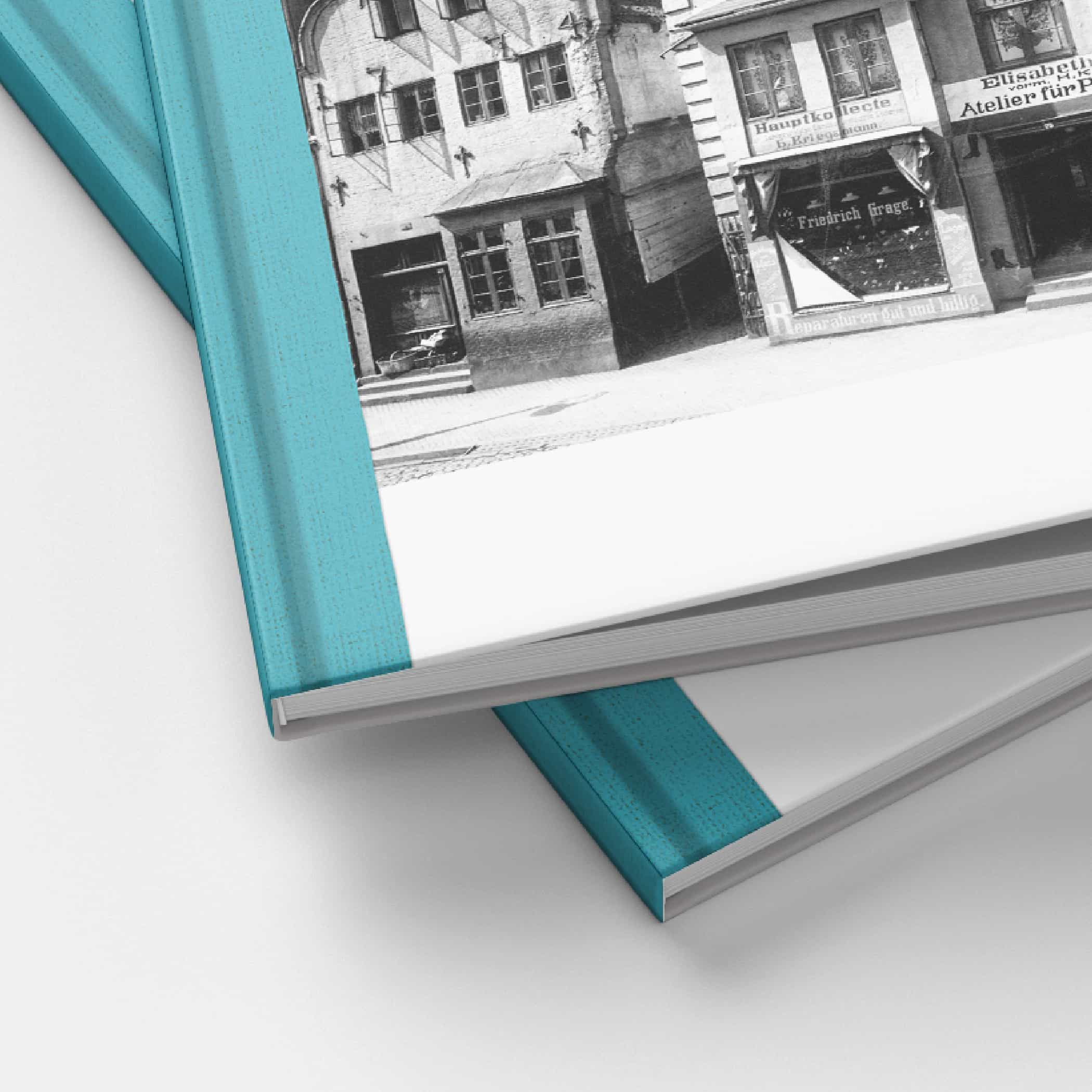 hochzwei_ihr_teaser_02.jpg Zwei Ecken von zwei Büchern