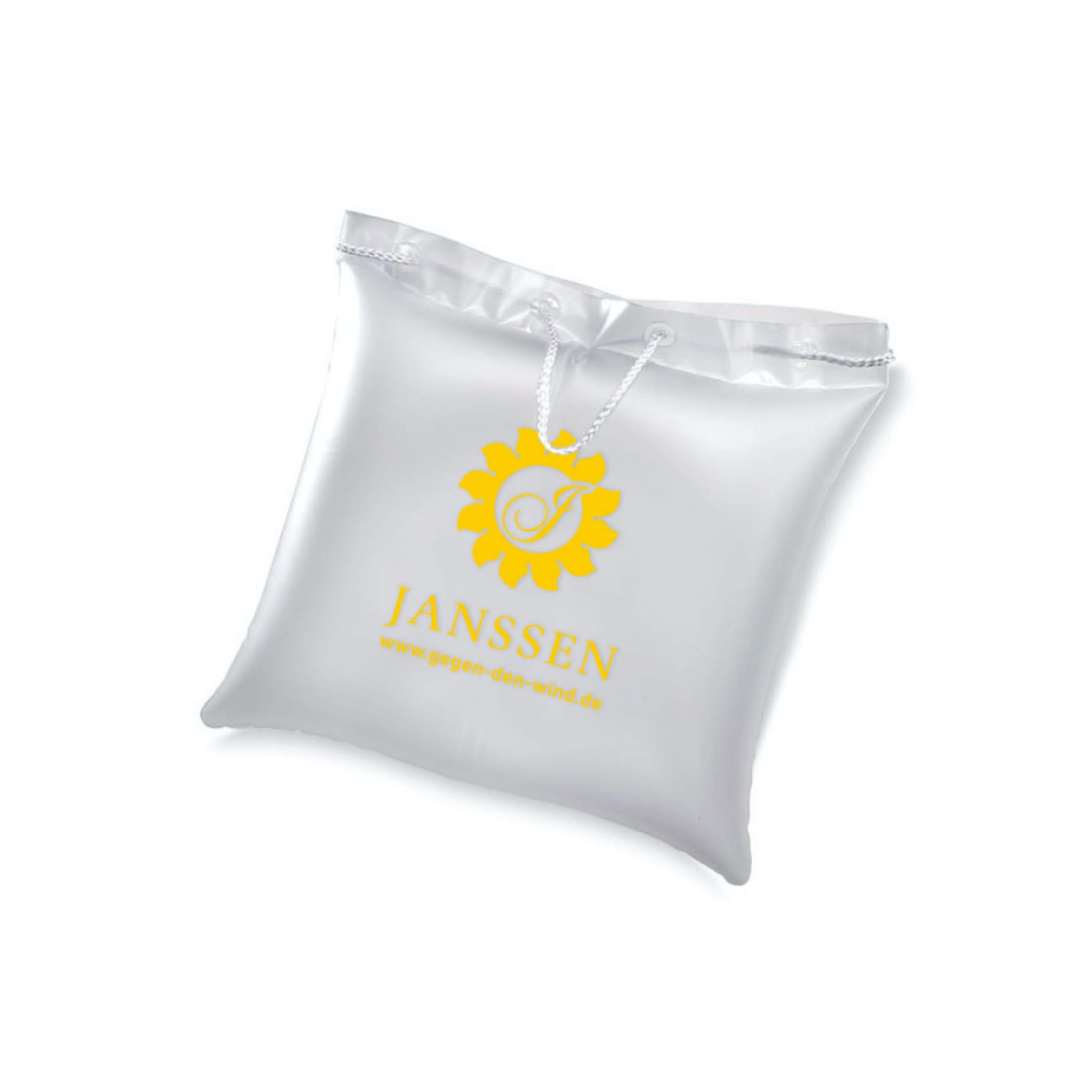 hochzwei_japp_teaser_03.jpg weißer Türstopper mit dem Logo von Janssen Appartements