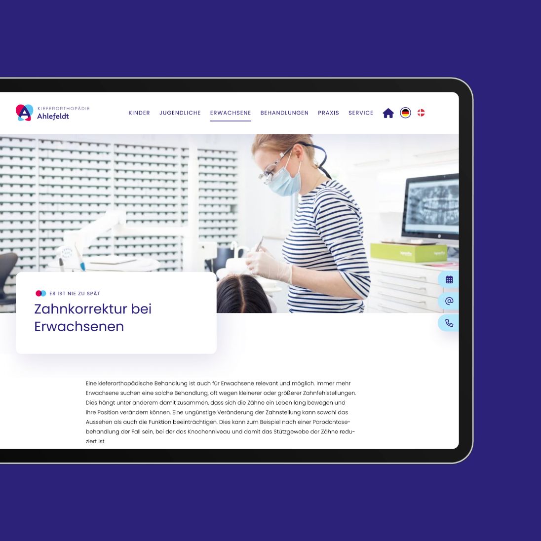 Tablet mit der Website der Praxis