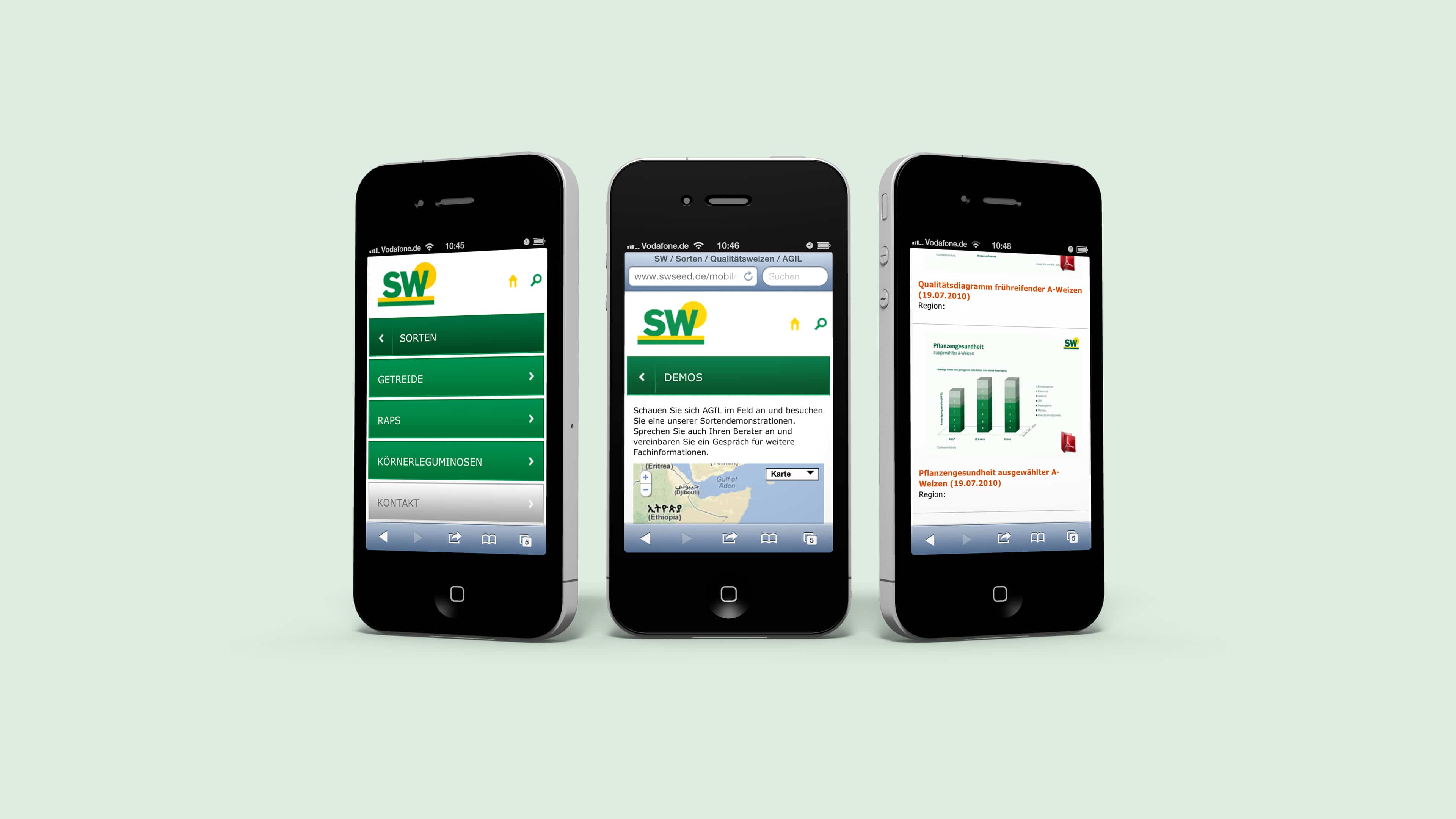 hochzwei_lant_slider_02.jpg Drei schwarze Smartphones mit geöffneter SW Seed Homepage