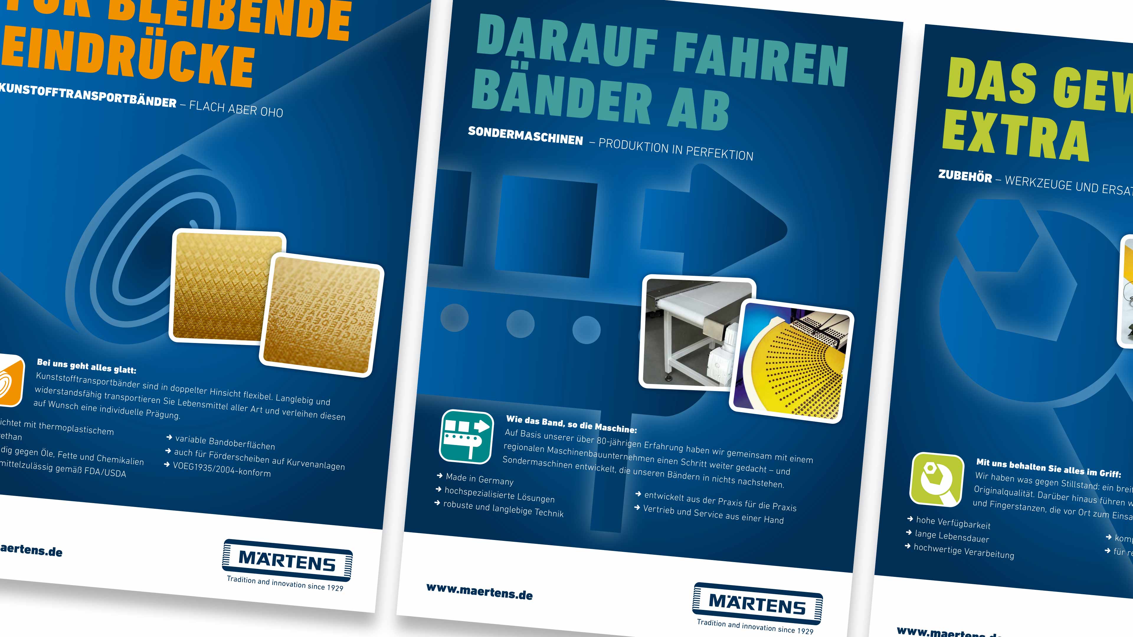 Drei blaue Märtens Flyer