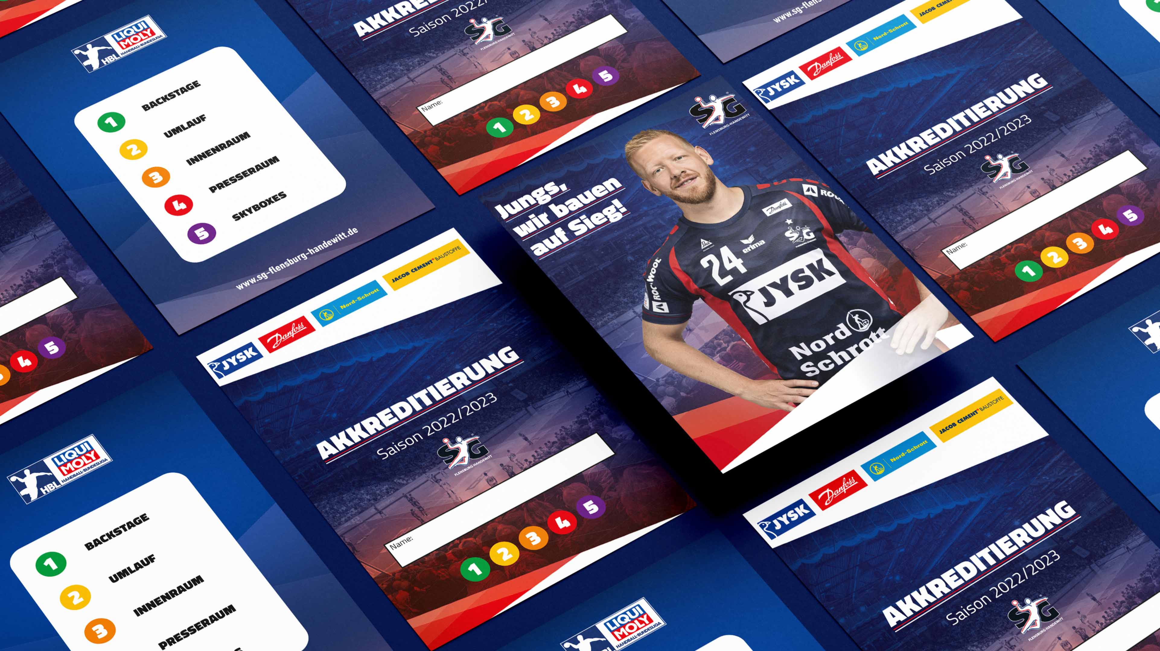 hochzwei_sgAnpfiff_slider03.jpg Mehrere Prospekt Vorderseiten der SG