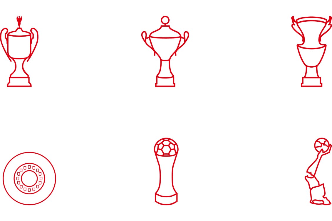 hochzwei_sg_teaser_gross_02.jpg Acht verschiedene rote Pokale