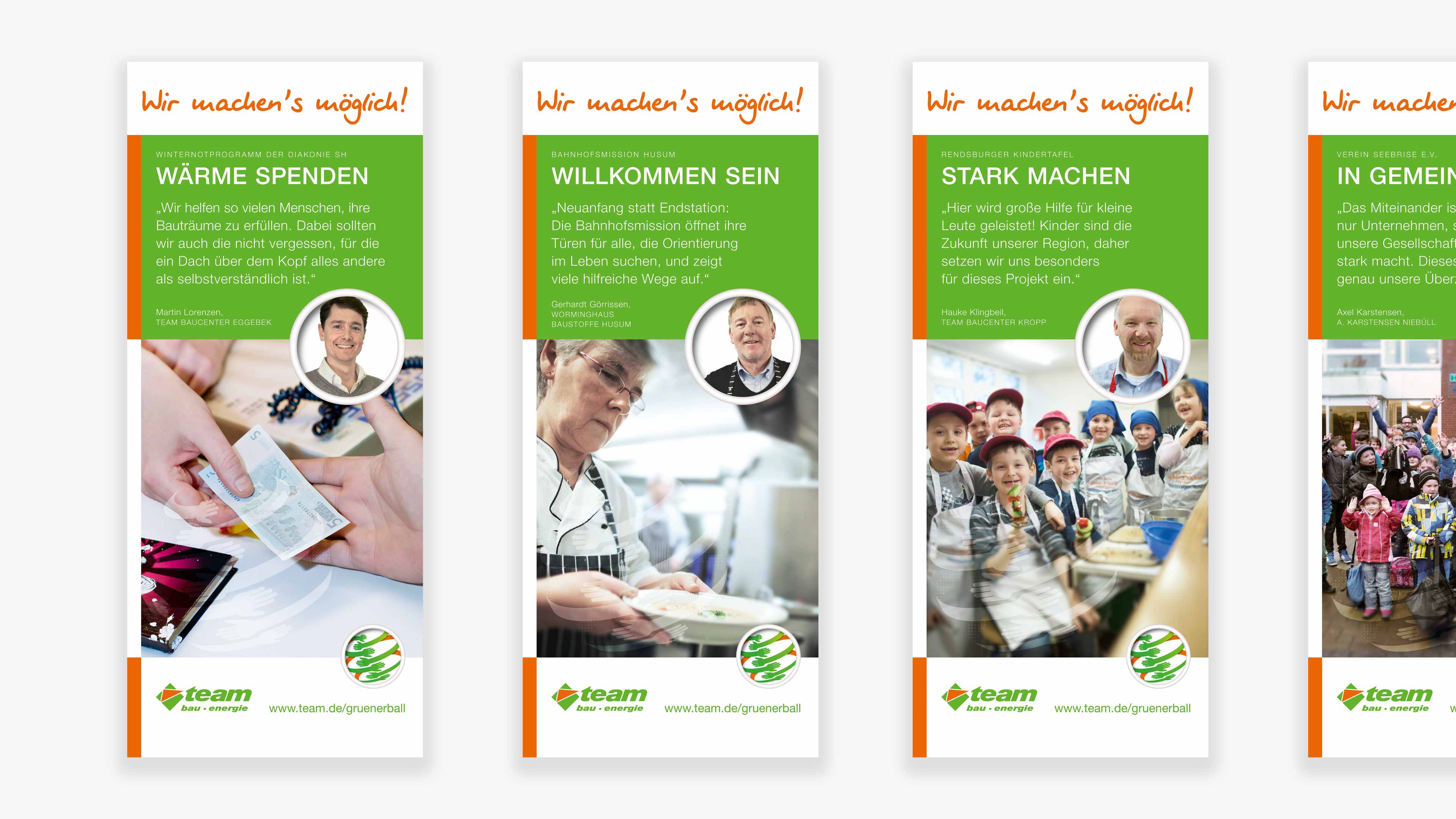 hochzwei_team_slider_02.jpg Vier grüne Team Baucenter Flyer mit Personen auf dem Cover