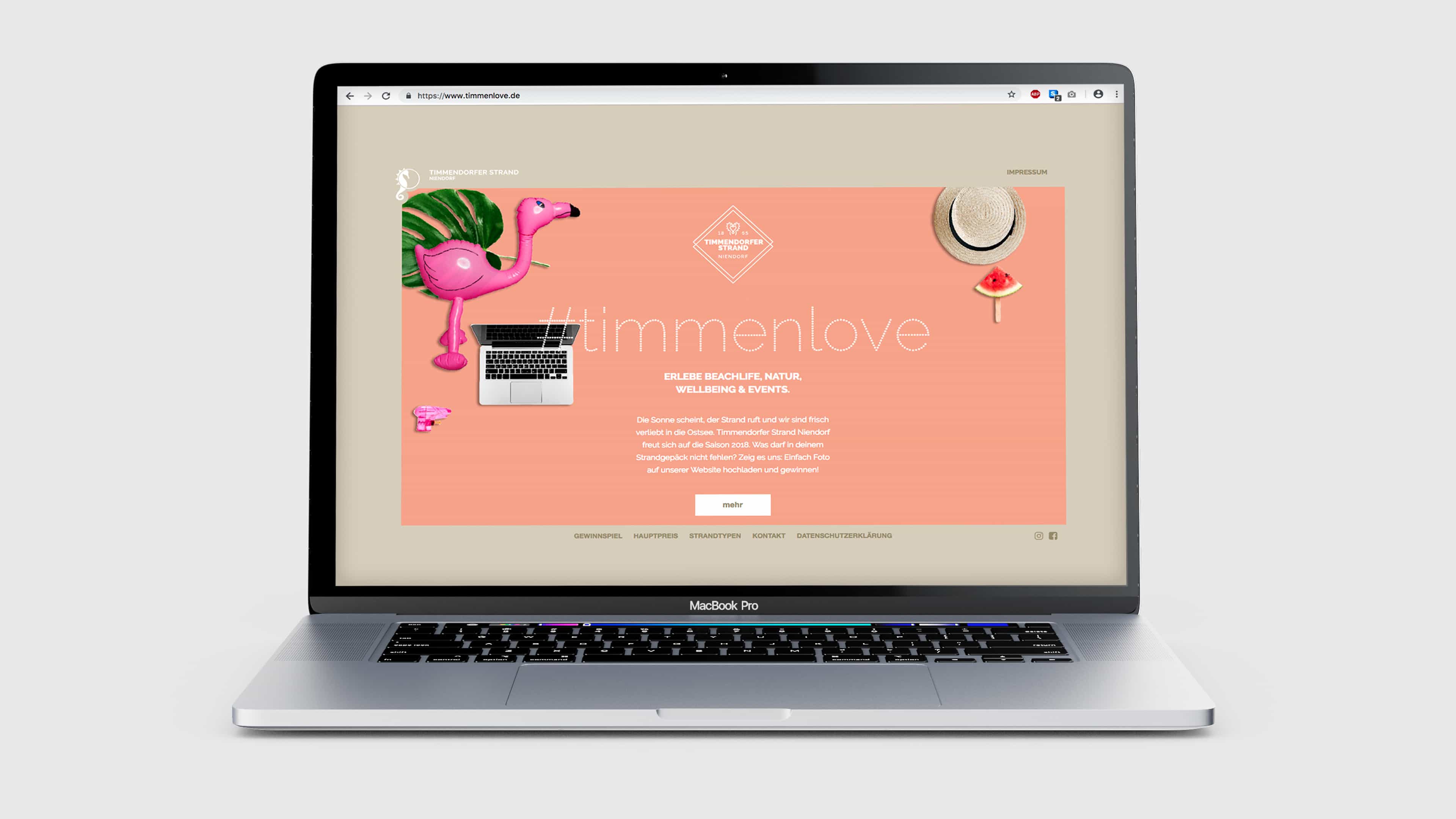 Macbook mit geöffneter Timmendorfer Strand Website