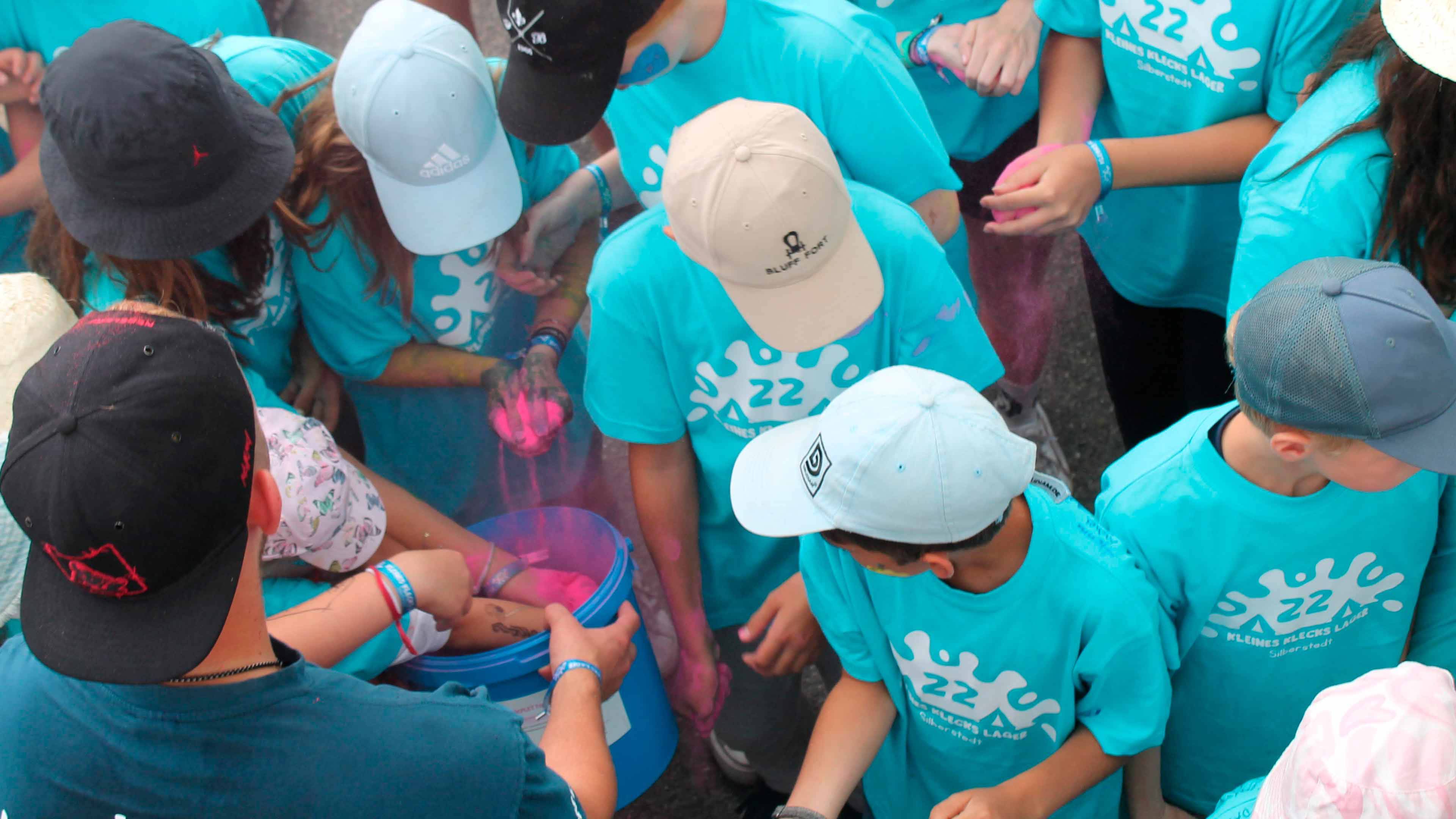 h2_tsv-silberstedt_silder_01.jpg TSV Silberstedt benutzt Holi Farben