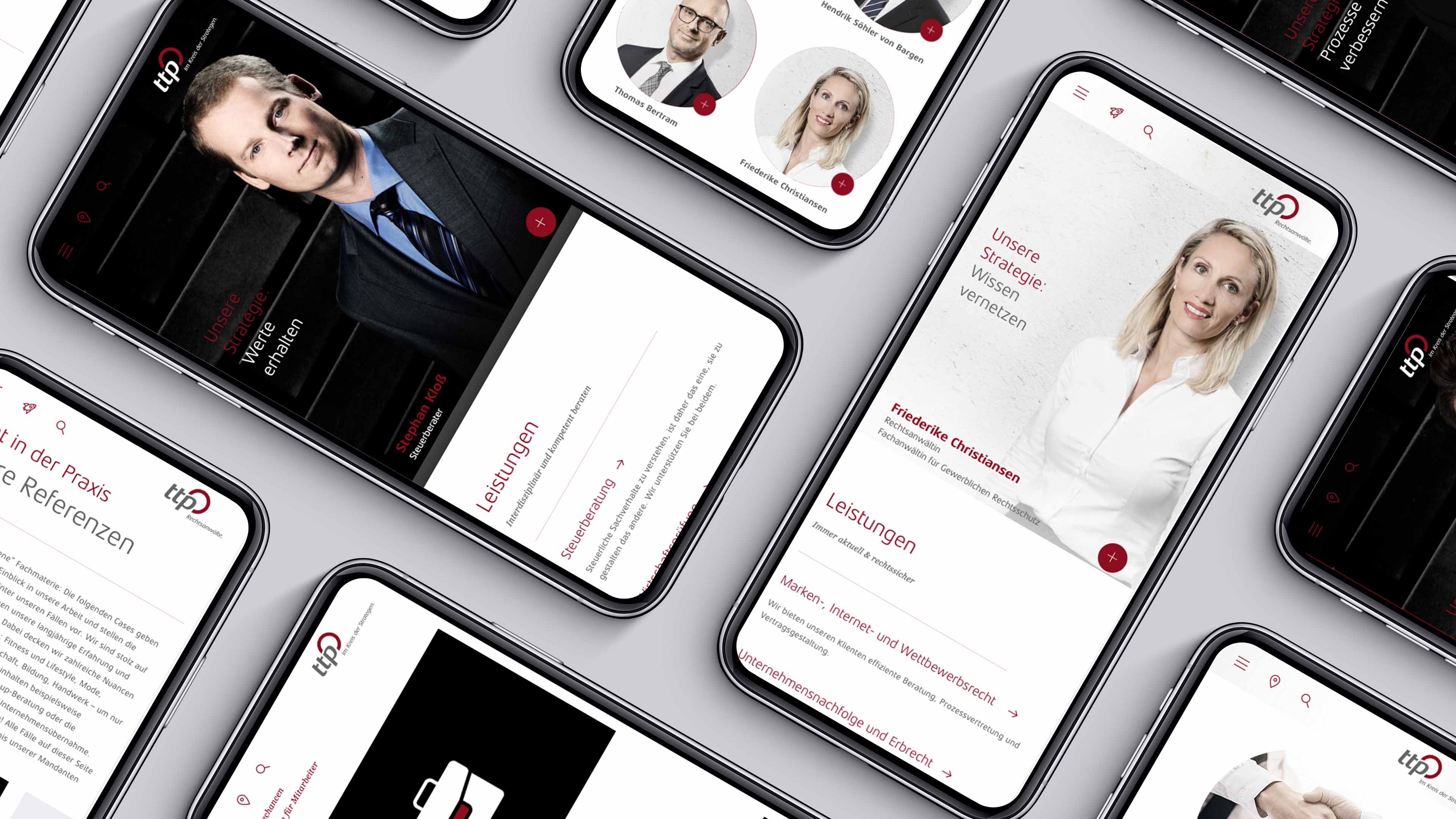 aneinandergereihte Handys mit Mitarbeiterporträts