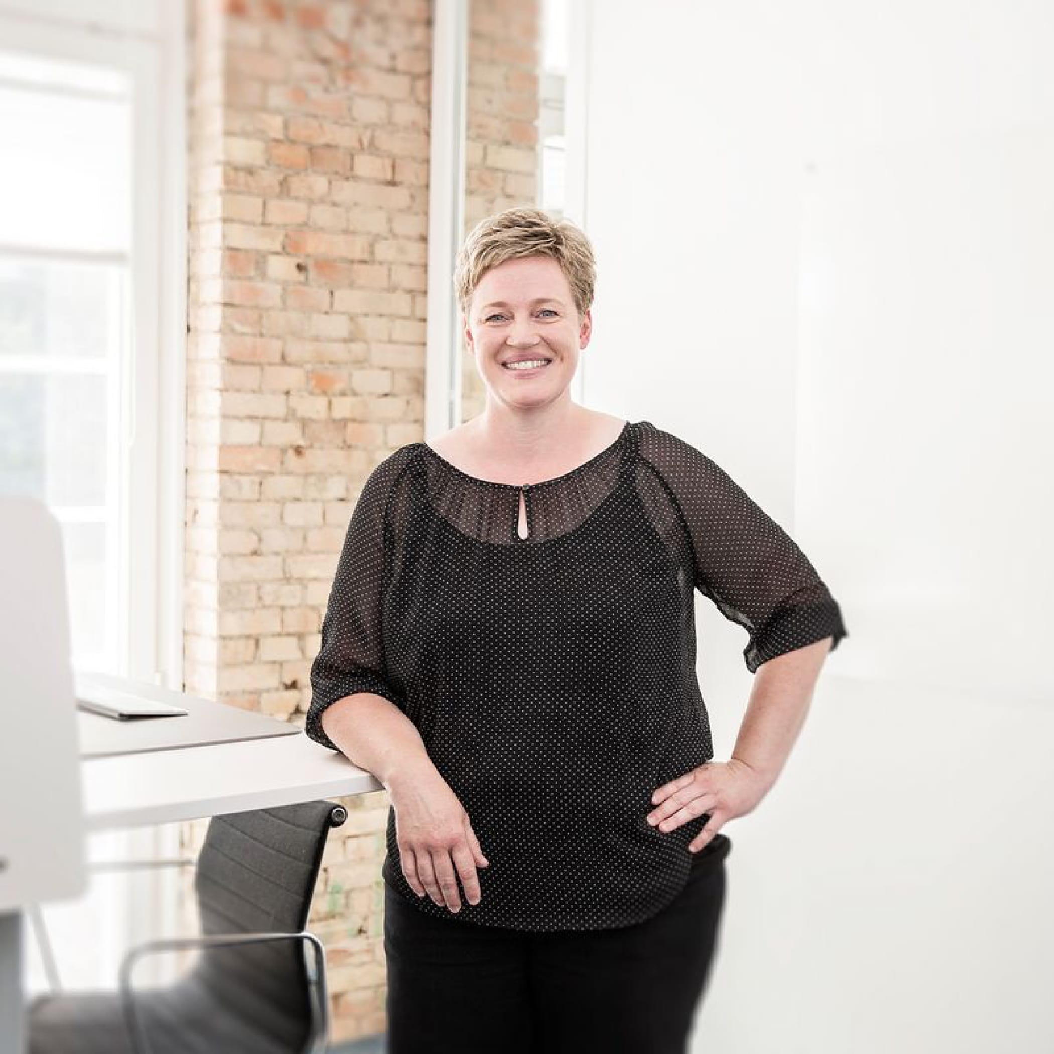 hochzwei_ttp_teaser_03.jpg ttp Mitarbeiterporträt einer Mitarbeiterin