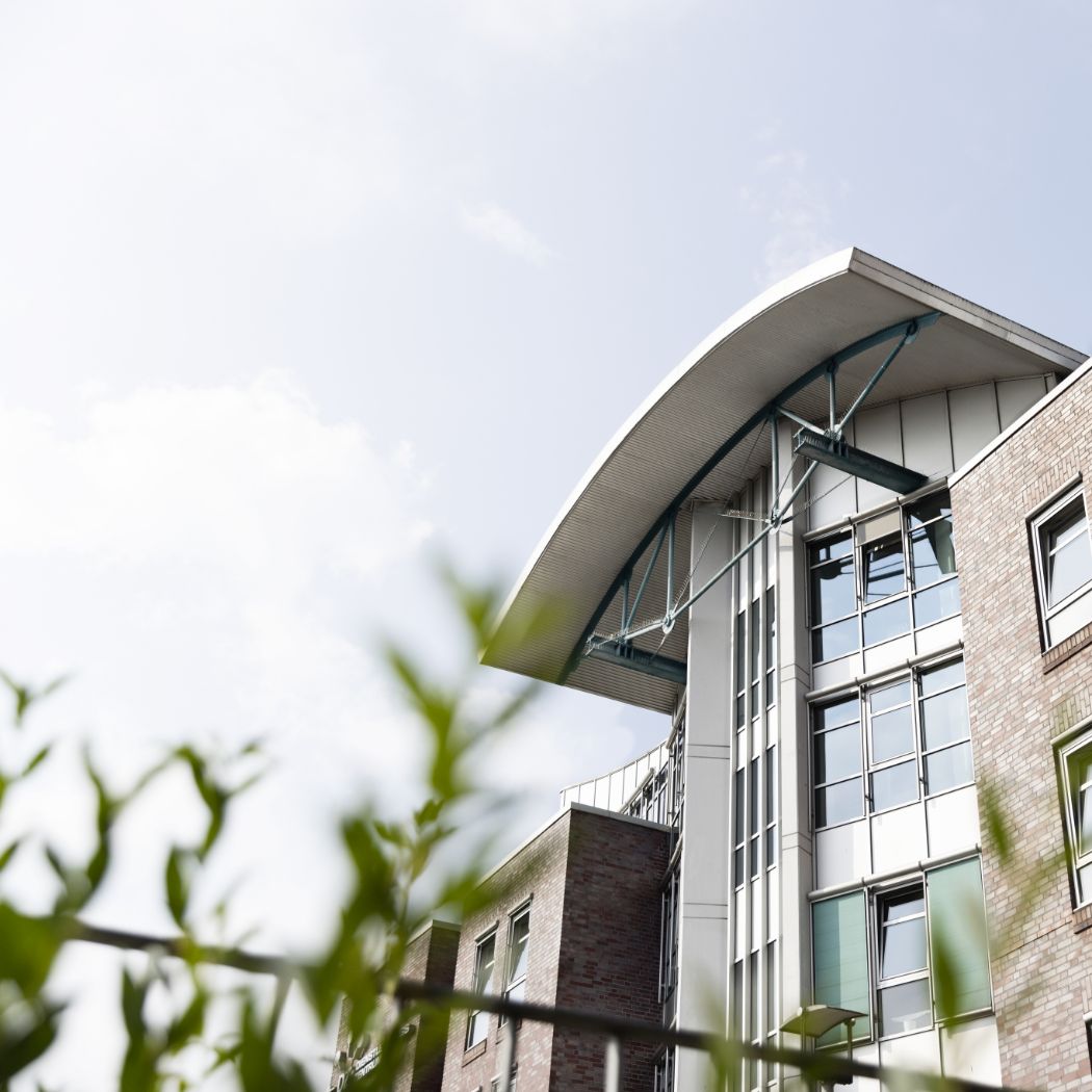 hochzwei_ttpRelaunch_teaser_2.jpg Blick auf das ttp Gebäude