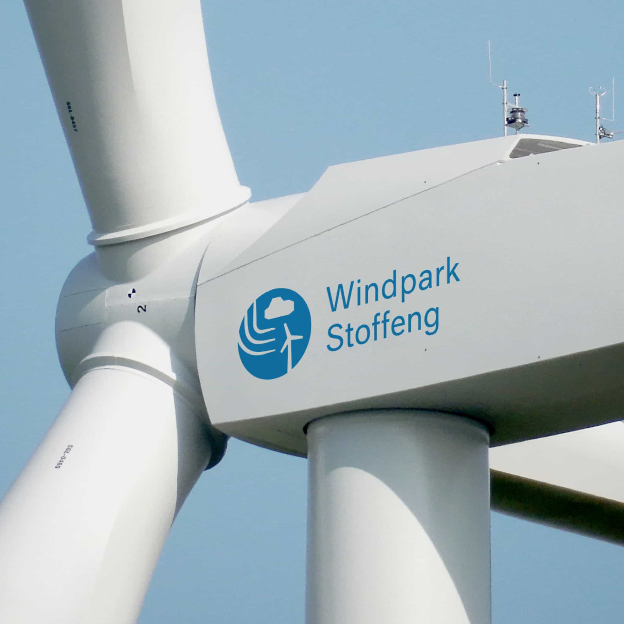 hochzwei_stof_teaser_03.jpg Nahaufnahme eines Windrades