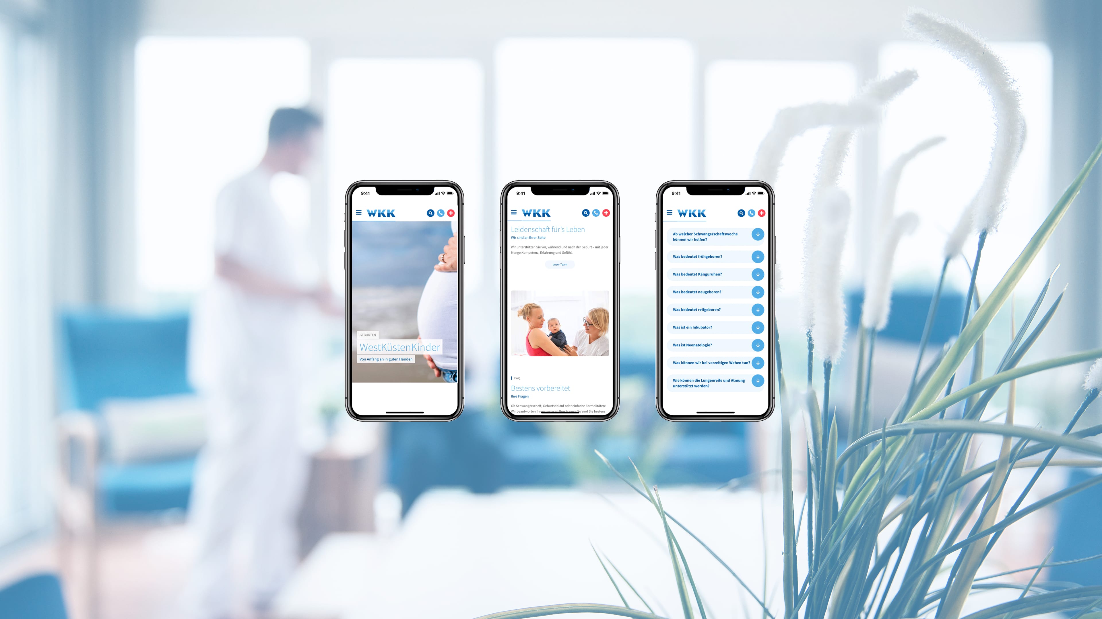 hochzwei_wkk_slider_02.jpg Drei Smartphones mit geöffneter WKK Homepage