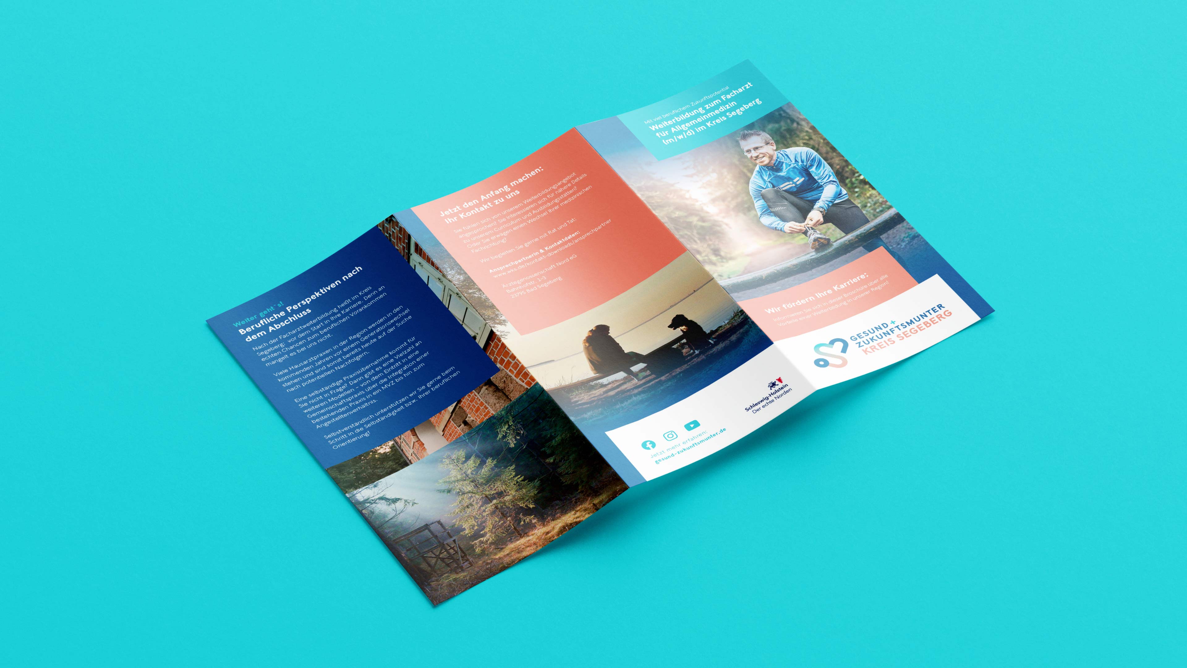 hochzwei_wksrecruiting_slider_03.jpg Ein ausgefalteter Flyer von der wks