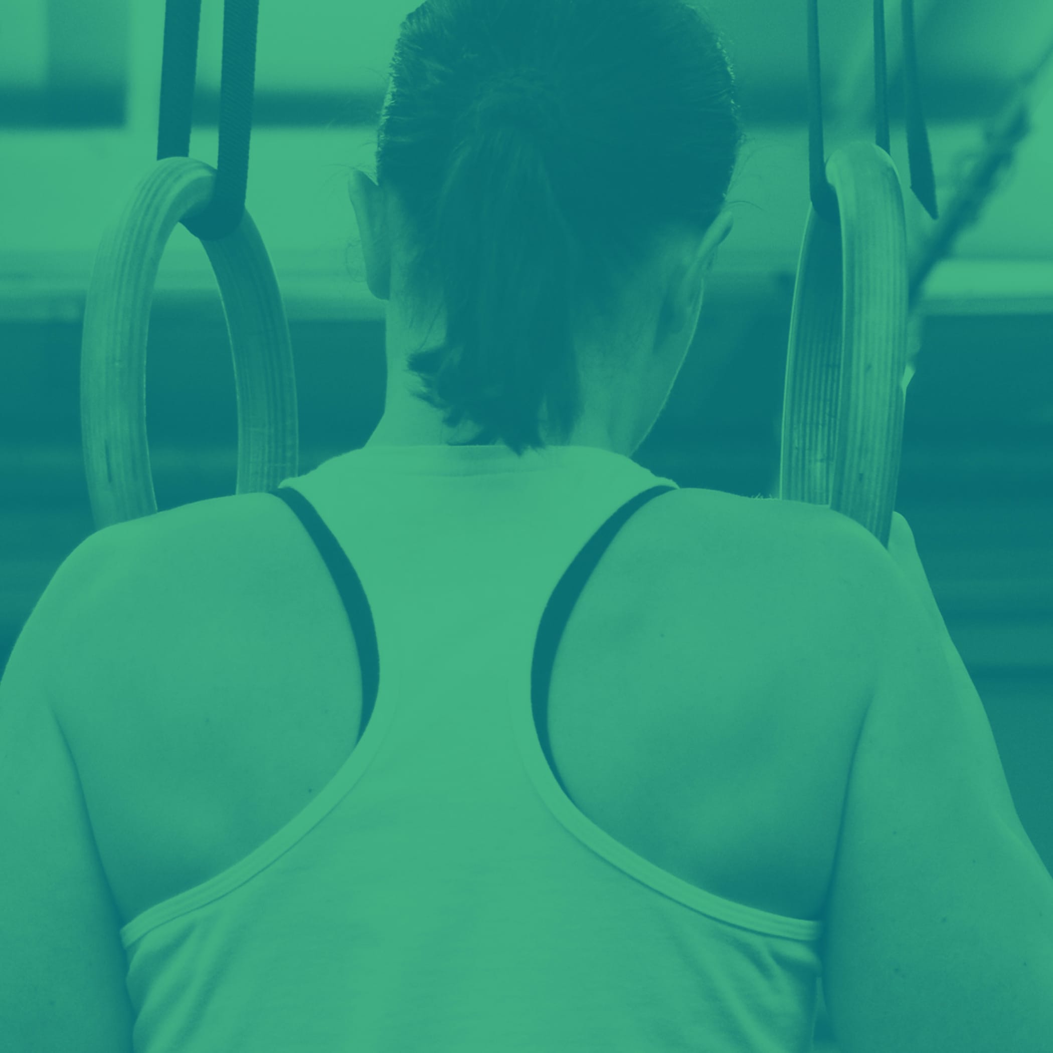 hochzwei_ywag_teaser_07.jpg Frau im Top beim Turnen