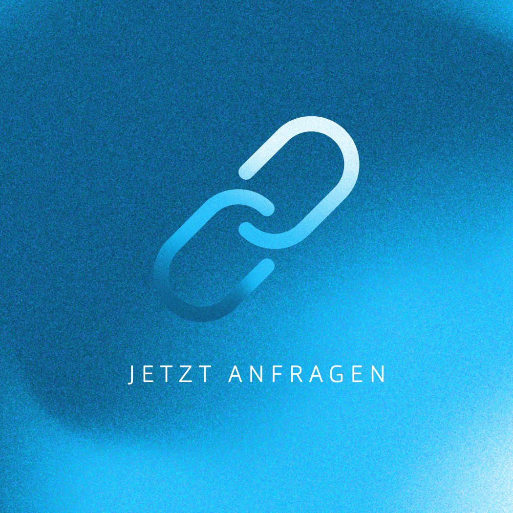 Blauer Hintergrund und Linkzeichen: Schriftzug Jetzt anfragen