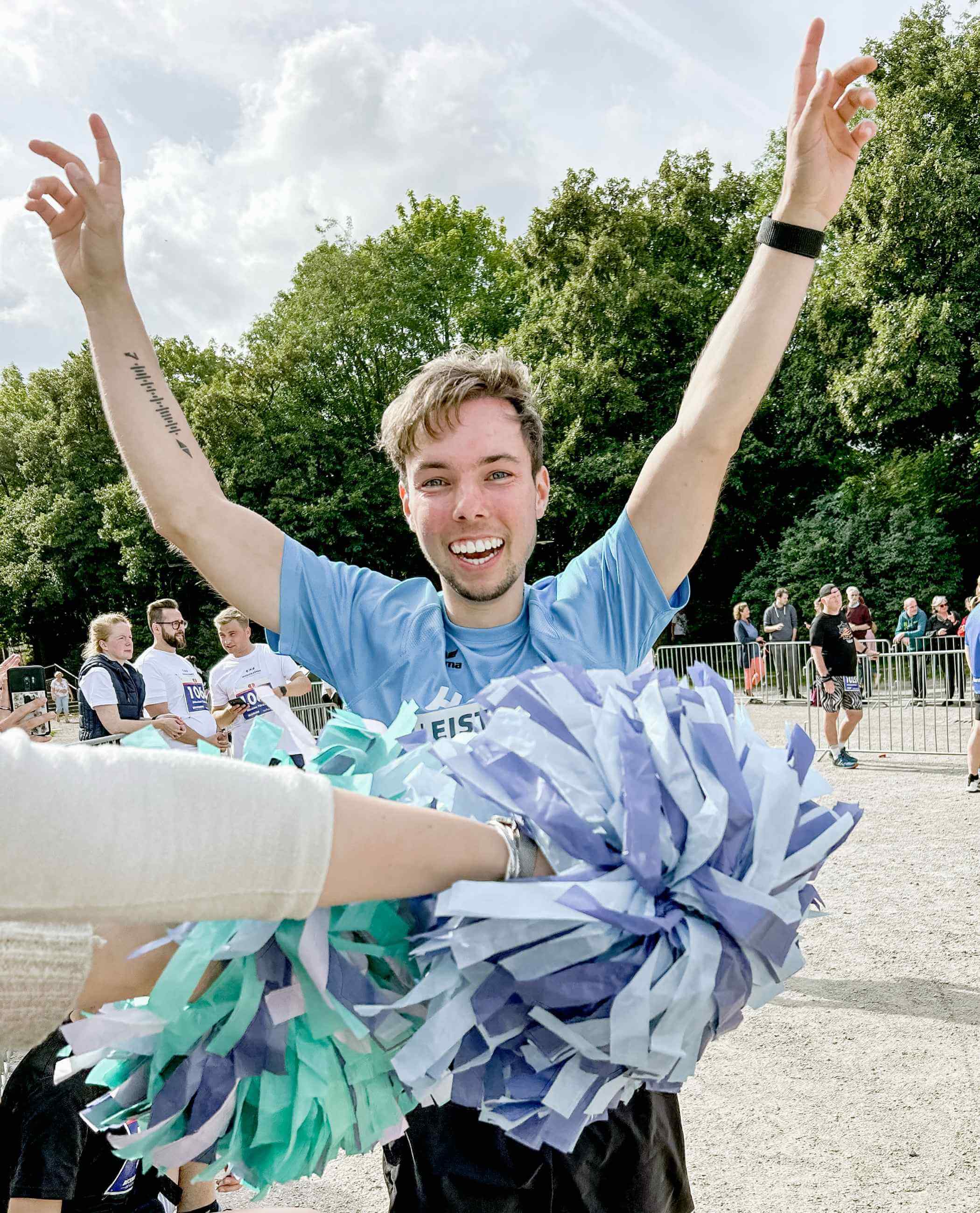Kollege Timo hat viel Freude an diesem Event.