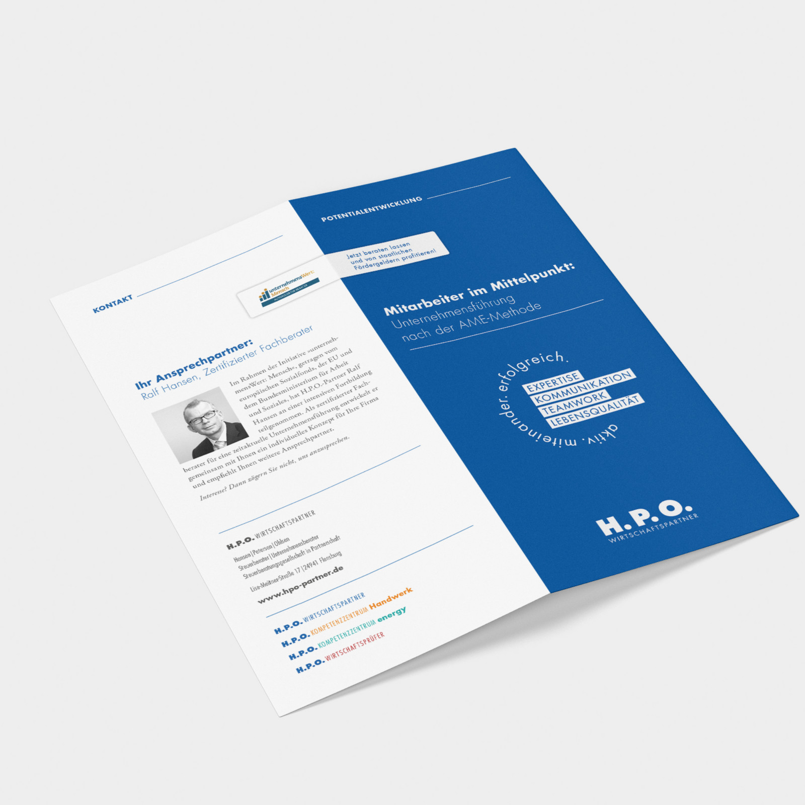 hochzwei_hpo_teaser_03.jpg Blau weißer Flyer von HPO