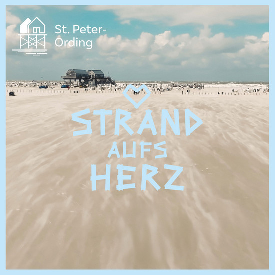 Weiter Strand von St. Peter-Ording mit Text STRAND AUFS HERZ