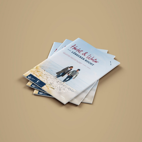 Drei gestapelte Magazine von Talb