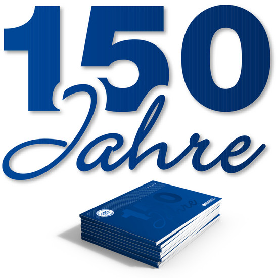 Ein Stapel der Jubiläumsbücher von Georg C