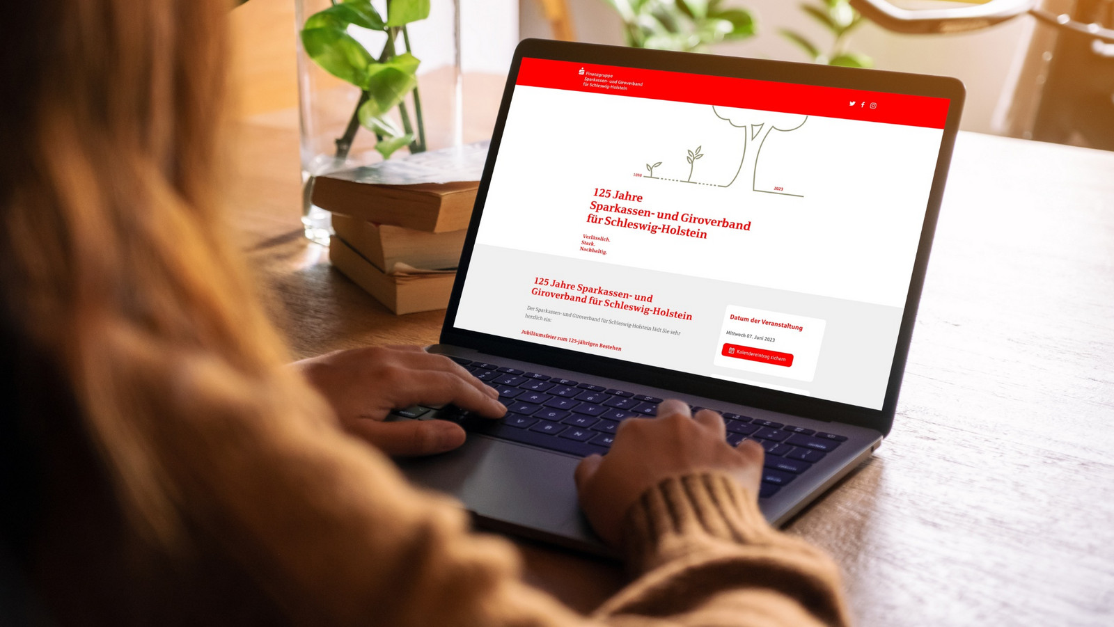 hochzwei_GIRO_teaser_02.jpg Laptop zeigt das digitale Teilnehmermanagement des SGVSH.