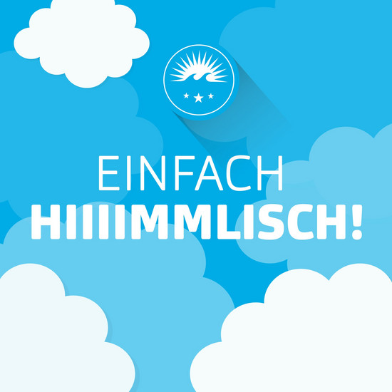 Hiiiiiimmlisch Hochzwei Logo zwischen blauen Wolken