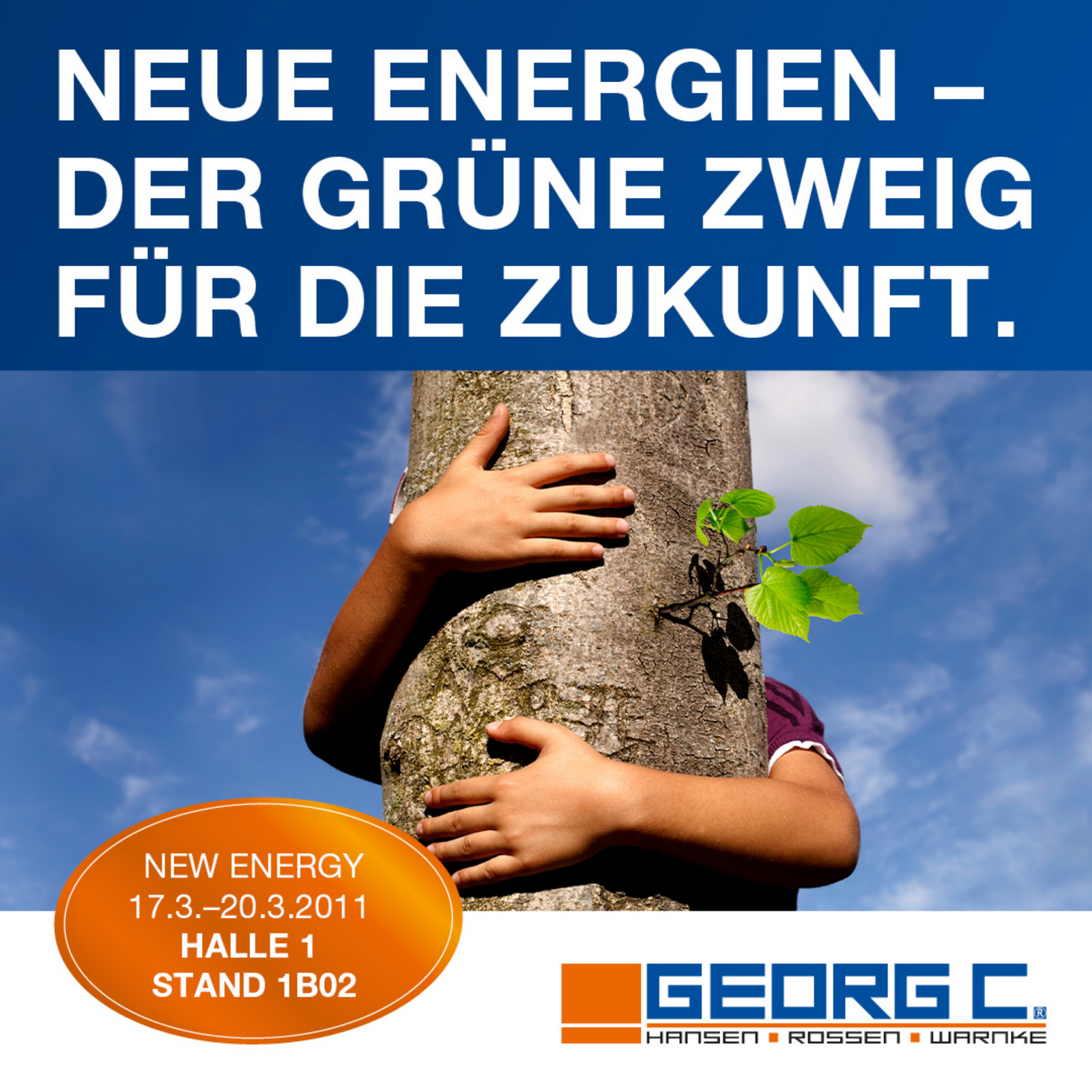 hochzwei_georgc_teaser_04.jpg Ein Junge umarmt einen Baum