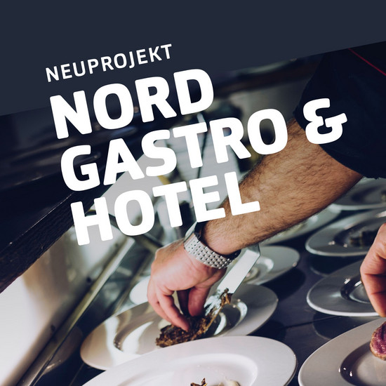 Mit neuer Rezeptur Männerhand bereitet Essen auf einem Teller zu, Neuprojekt: Nord Gastro & Hotel