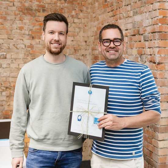 HOCHZWEI-Mitarbeiter Marvin Carstensen und Geschäftsführer Felix Worm