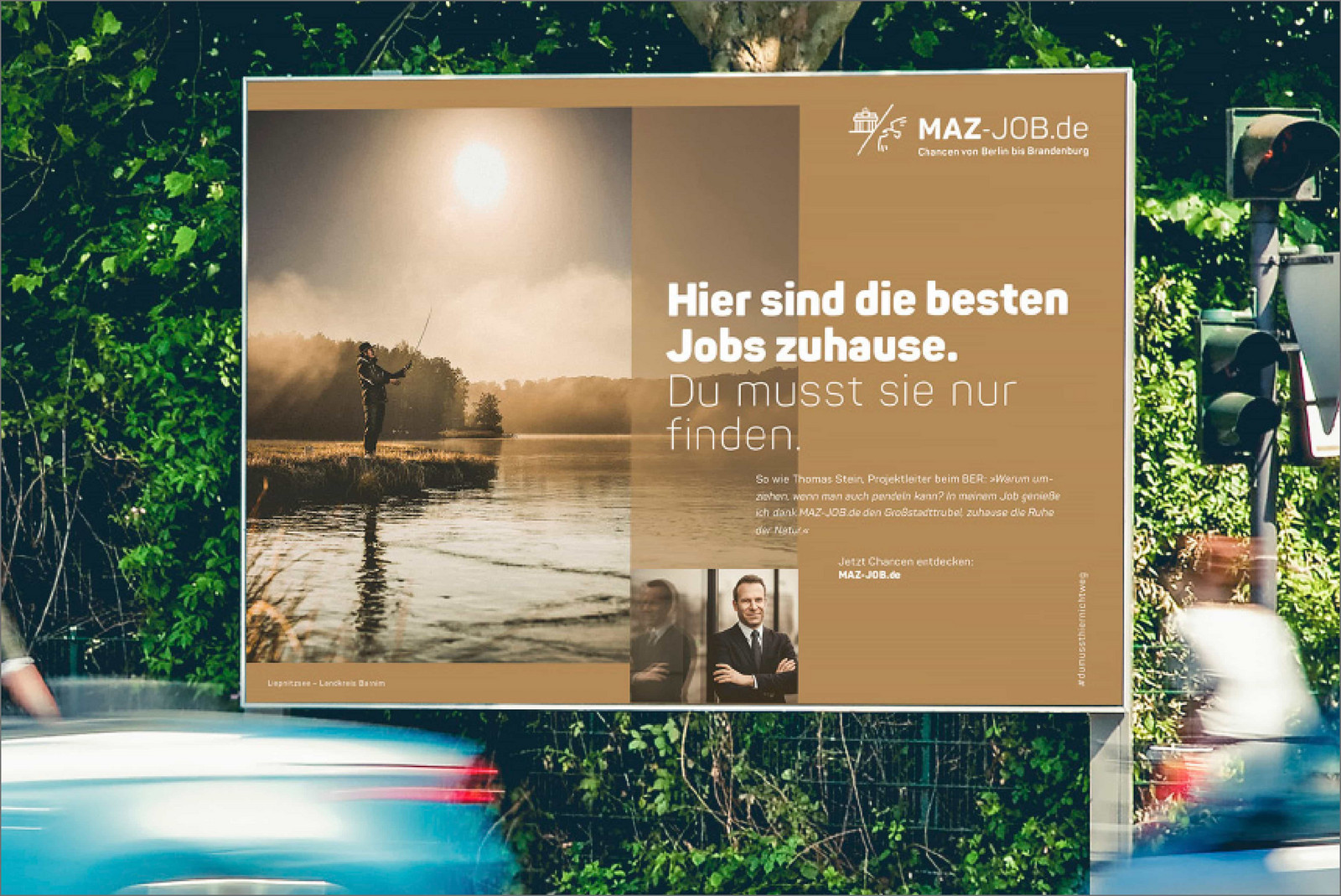 hochzwei_maz_teaser_gross_01.jpg MAZ Job Werbeplakat an einer Straße