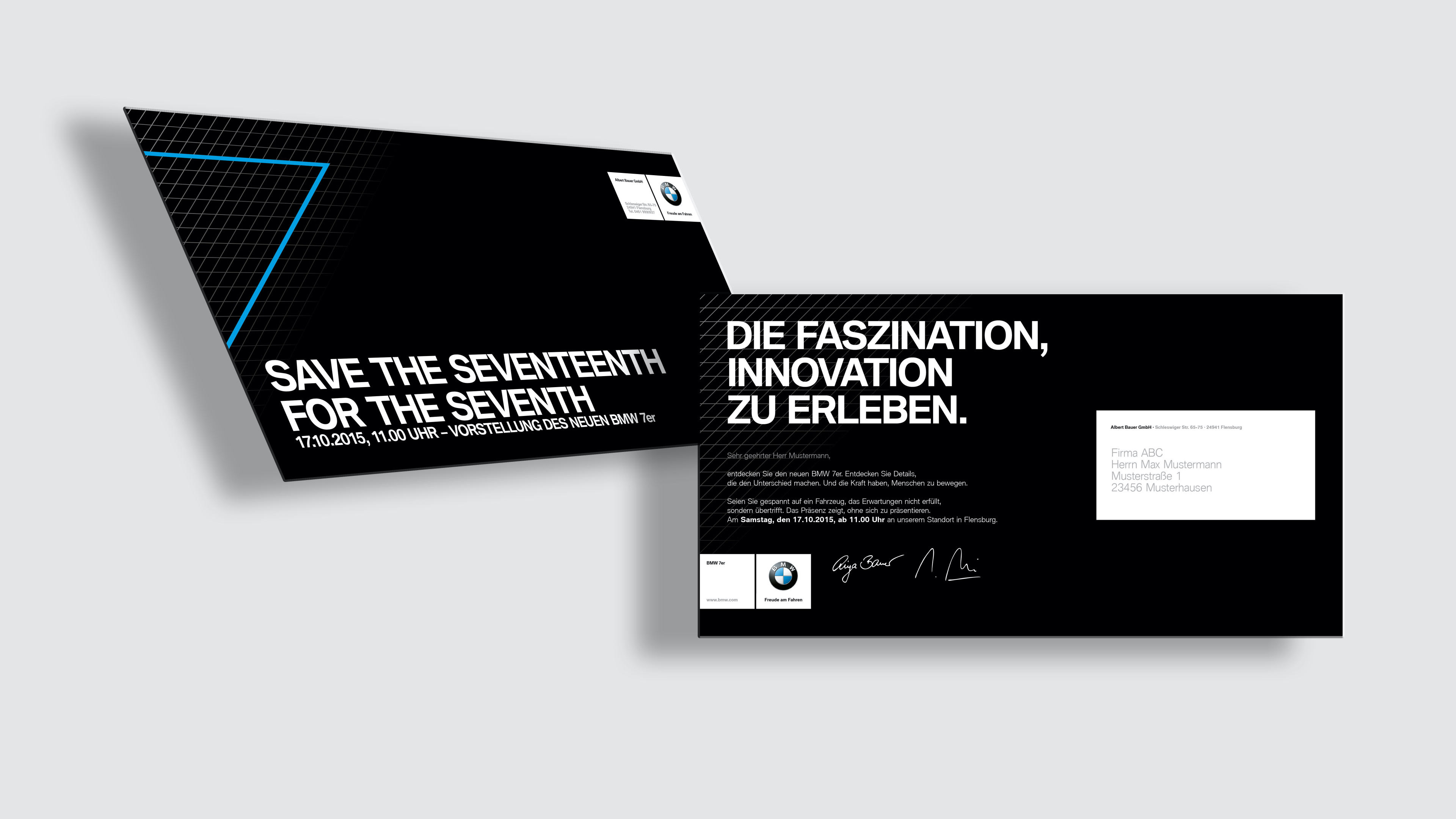 Vor- und Rückseite einer schwarzen Einladungskarte