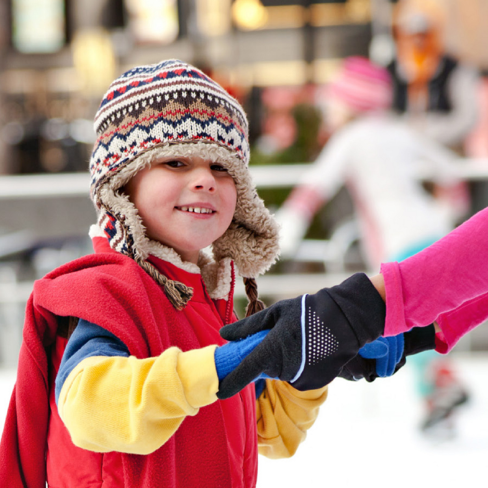Kleines Kind mit Wintermütze